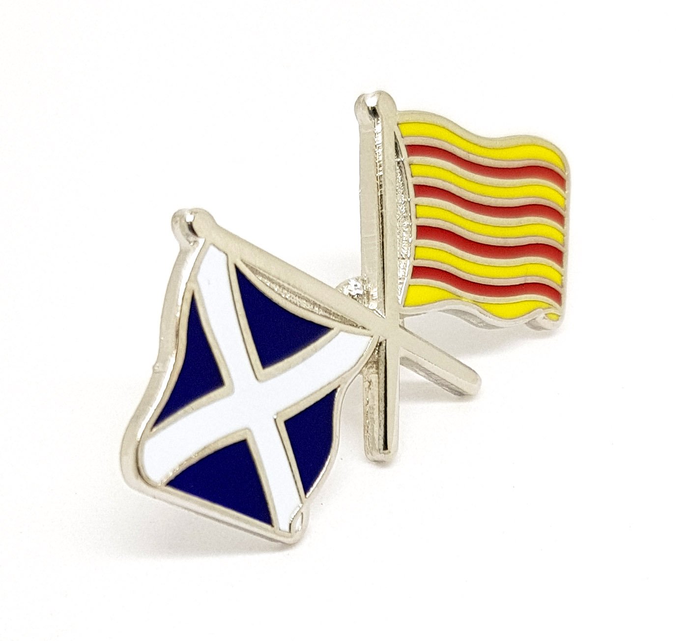 Scotland CATALONIA Friendship Dual Crossed National Flag Pin Badge Novelty Gift