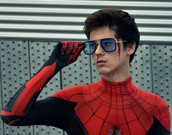 Amazon.com: Lentes de sol Tony Stark vintage, lentes con marco cuadrado de  metal para hombres y mujeres, lentes de sol de Iron Man y Spider-Man, A1 Spider  Man Mismo Color, MM :