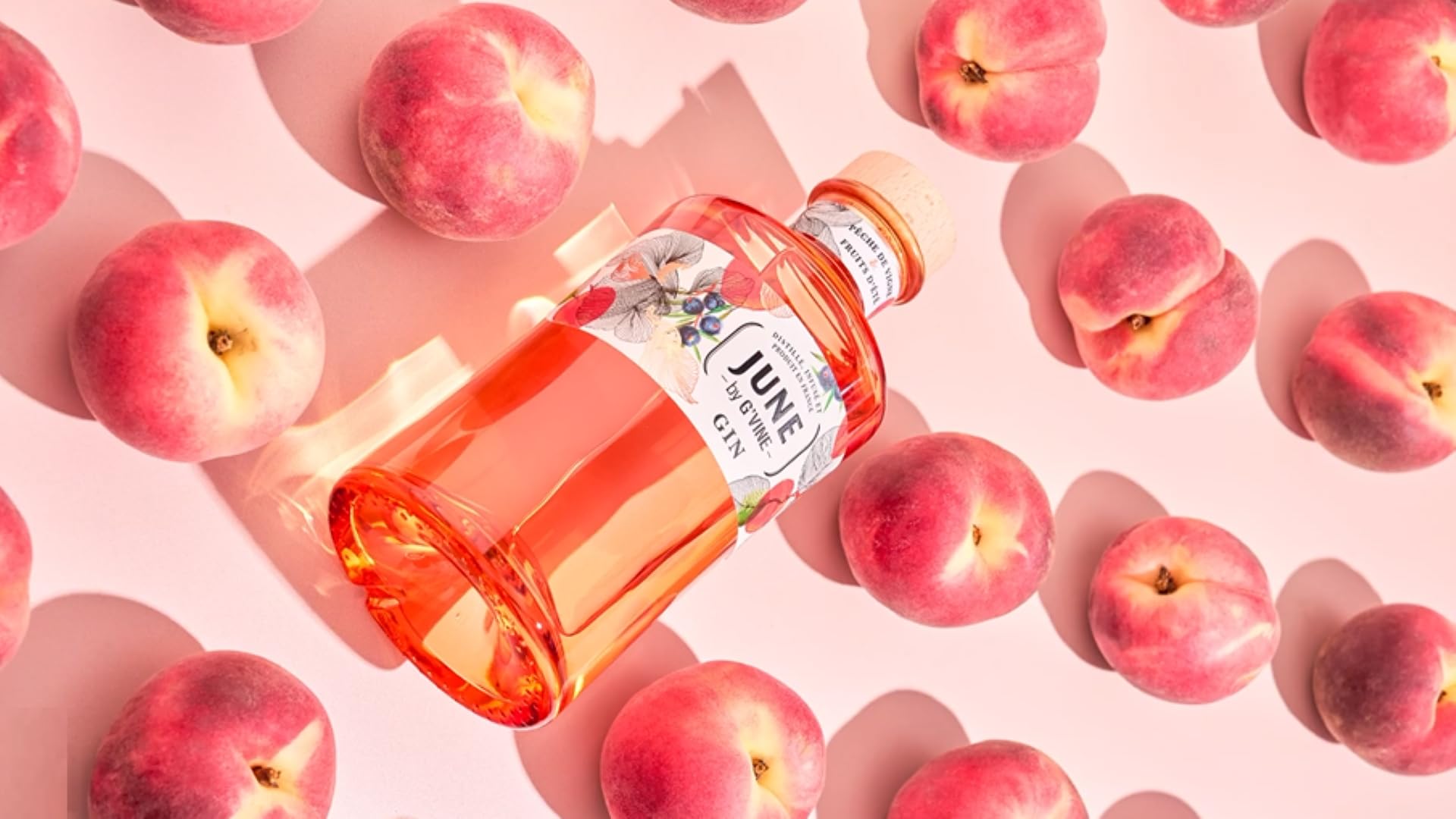 June Gin Melocotón - 700 ml, 37.5º - Ginebra aroma de Melocotón y Frutas del Verano - Elaborada para la creación de cócteles - Sin Gluten (Paquete de 2)