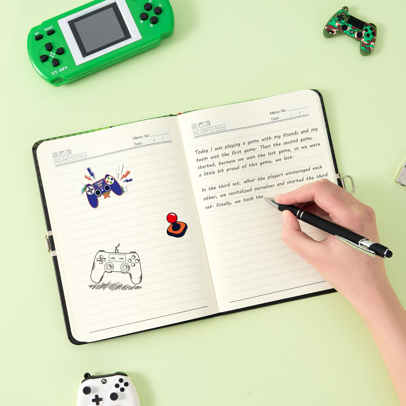 WERNNSAI Journal de Jeu pour Enfants - Cahier Lumineux A5 avec Cadenas et Clés Bloc-notes Ligné