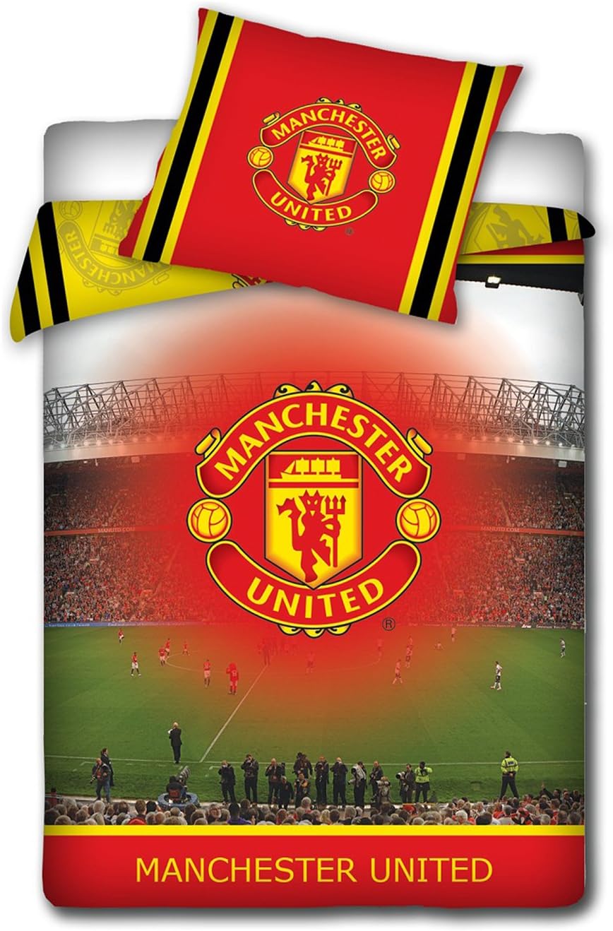 Amazon.com: Manchester United Stadium Single Duvet Cover Set + Wall ...