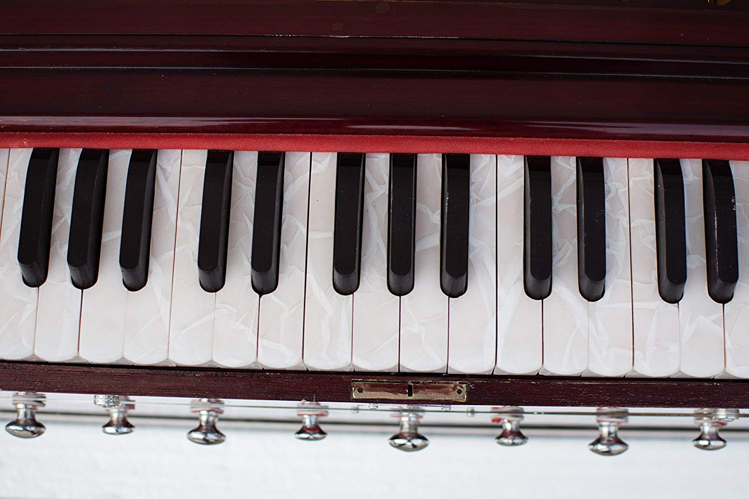 Musicals - Armonio portatile pieghevole 3,5 ottave, 9 stop, con accoppiatore, si prega di digitare l'Armonio Farmati alla ricerca per controllare la nostra collezione completa di Harmonium ora