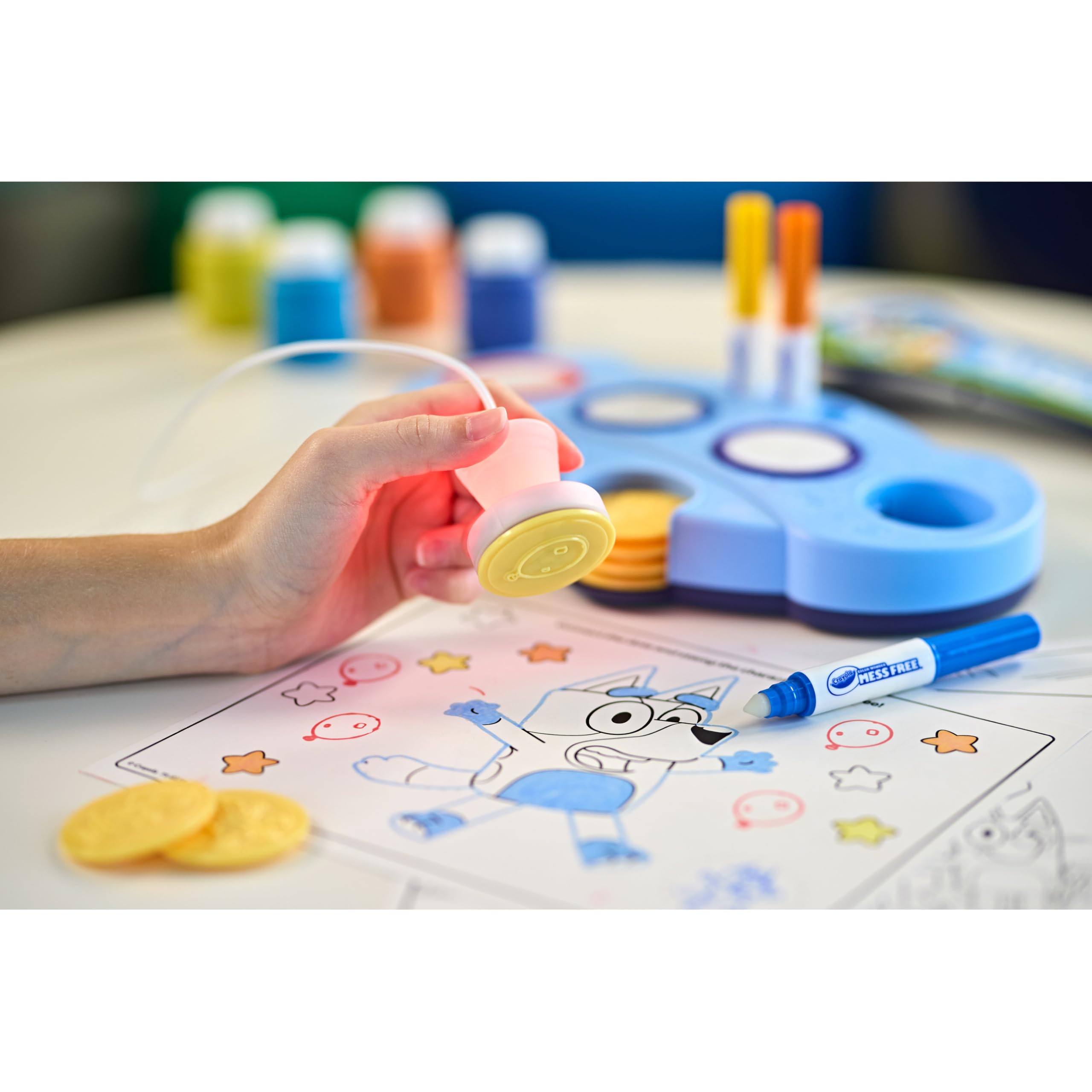 Crayola Set di arte magica con luce blu per bambini, libro da colorare e timbro anti-orgasmo, giocattolo blu per bambini dai 3 anni, 4 e 5 anni