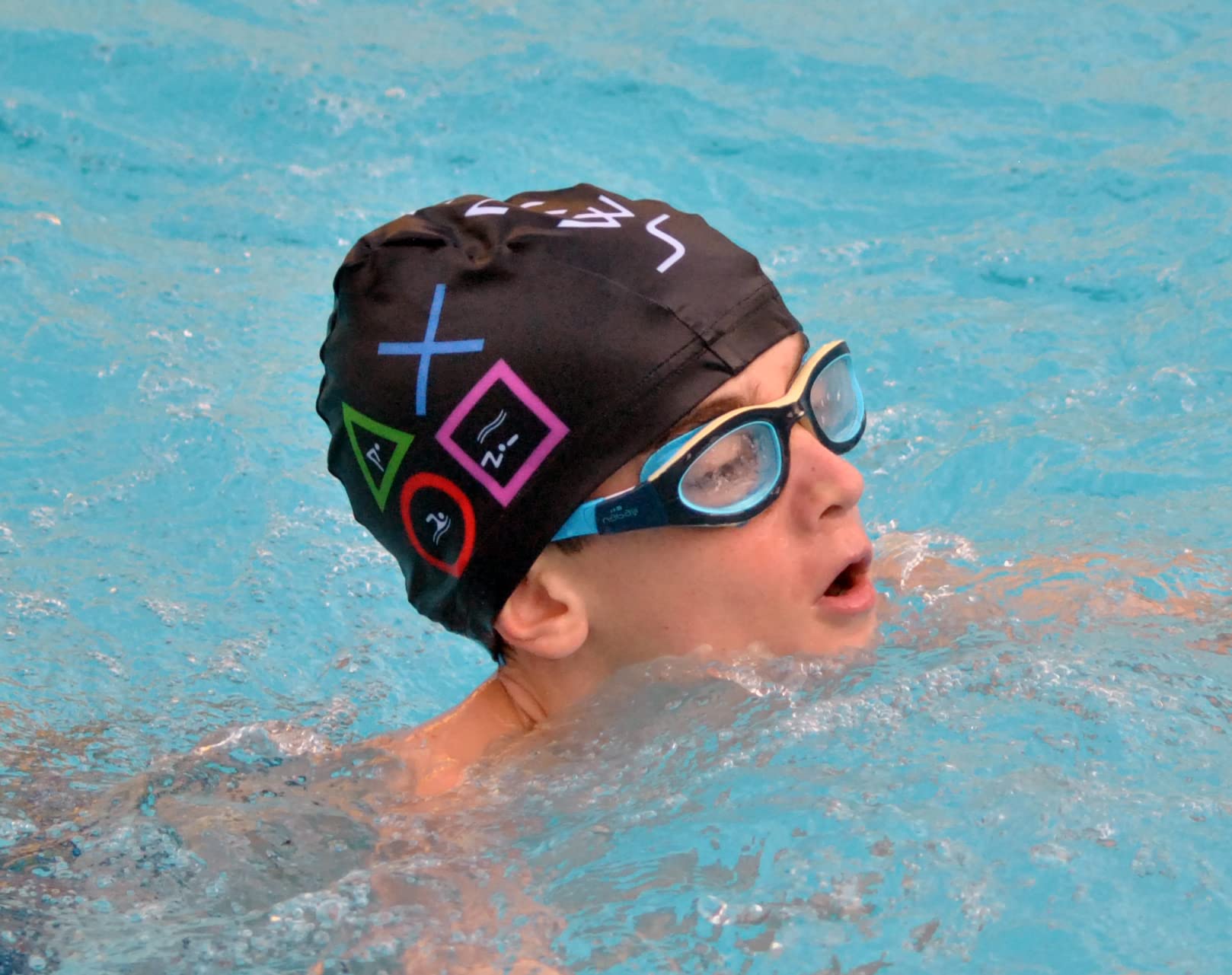 Bonnet en Silicone Green Man | Bonnet de Natation | Bonnet de Bain | Bonnet de Piscine | Grand Confort et adhérence | Art e Natation Bonnet en Silicone Green Man | Bonnet de Natation | Bonnet de Bain | Bonnet de Piscine | Grand Confort et adhérence | Art e Natation