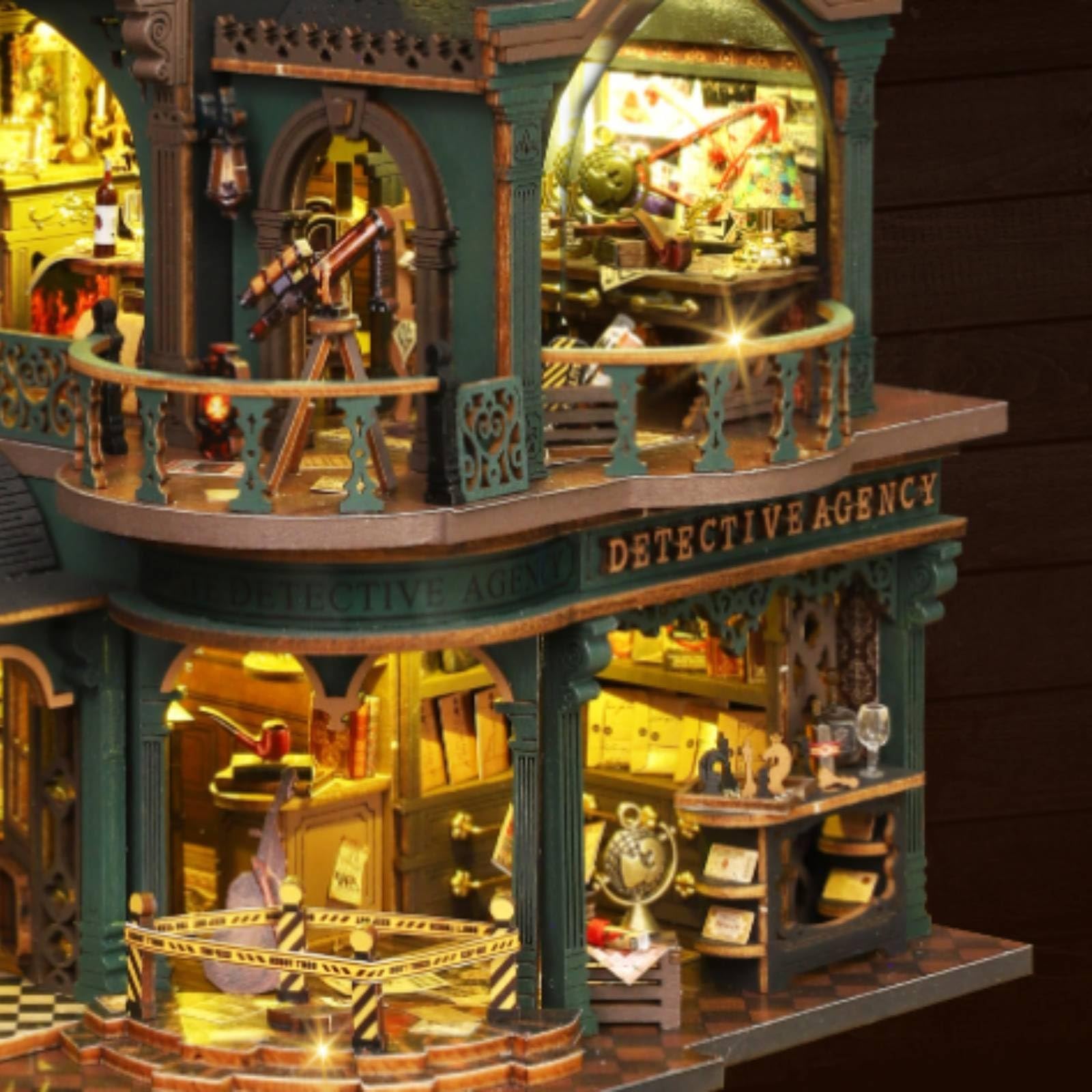 Agenzia Investigativa in Miniatura Kit Fai da Te Modello Edificio Diorama Casa in con Base Stampata Illuminazione a Scatola Materiale Legno Ferro