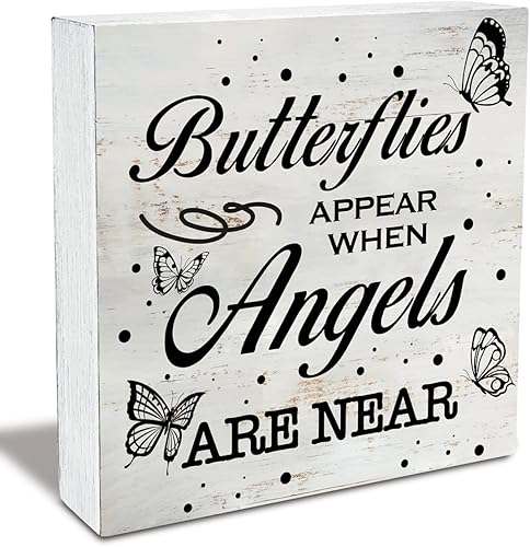 Letrero rústico de madera con cita de simpatía religiosa, las mariposas aparecen cuando los ángeles están cerca de madera, decoración de estante de
