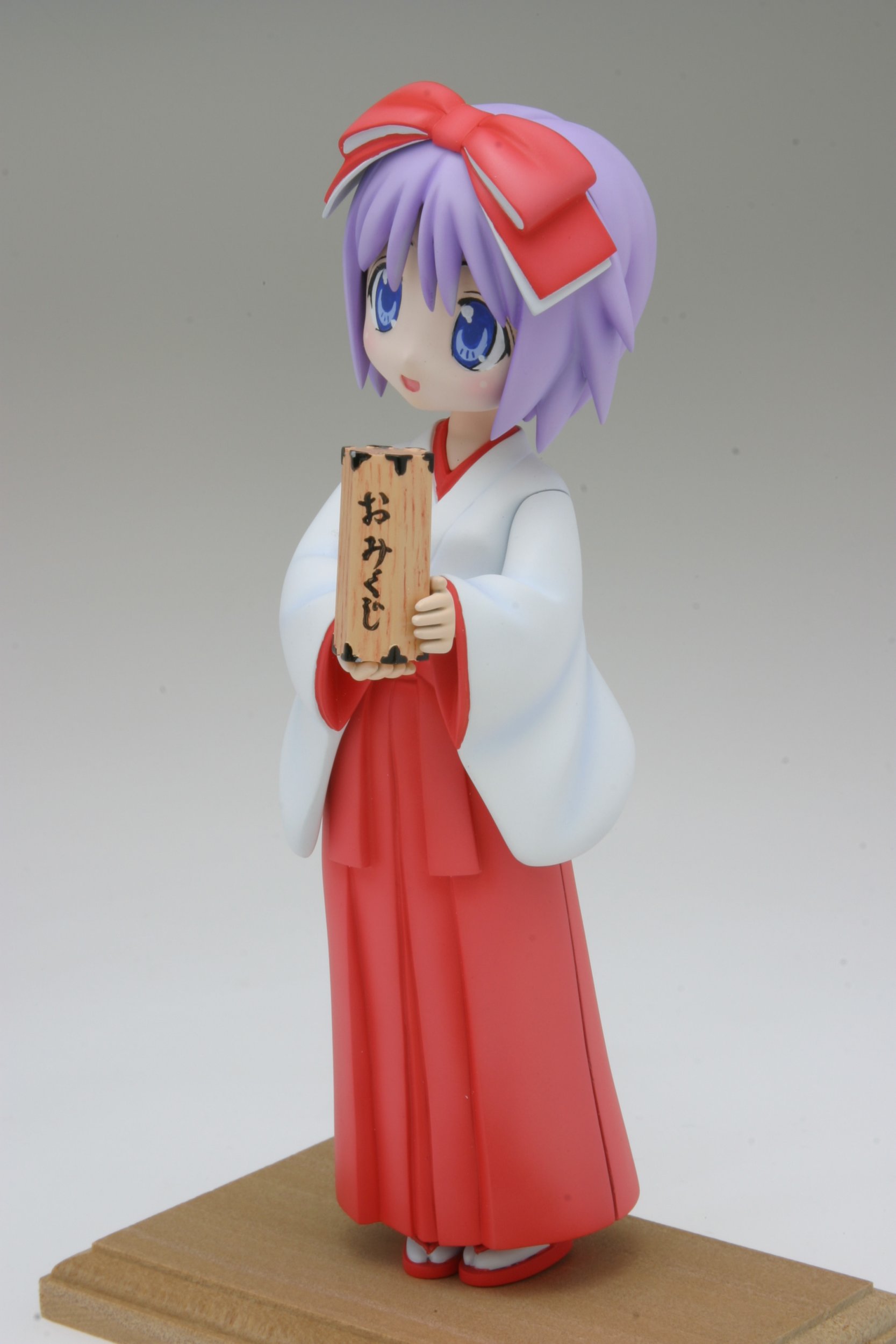 Amazon.co.jp: らきすた 柊つかさ (ノンスケールPVC塗装済み完成品