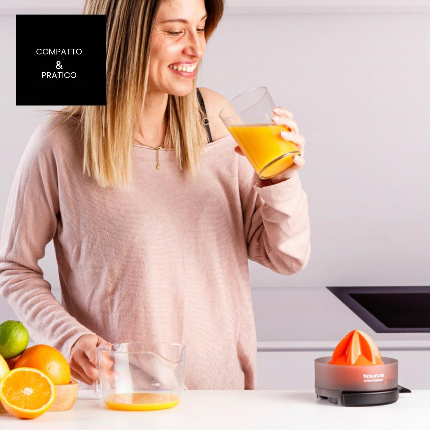 Taurus - Spremiagrumi Elettrico Citrus Compact | Doppio Senso di Rotazione | Cono Extra Large | Smontabile | Lavabile in Lavastoviglie | Design Salvaspazio | Senza BPA | 800 ml