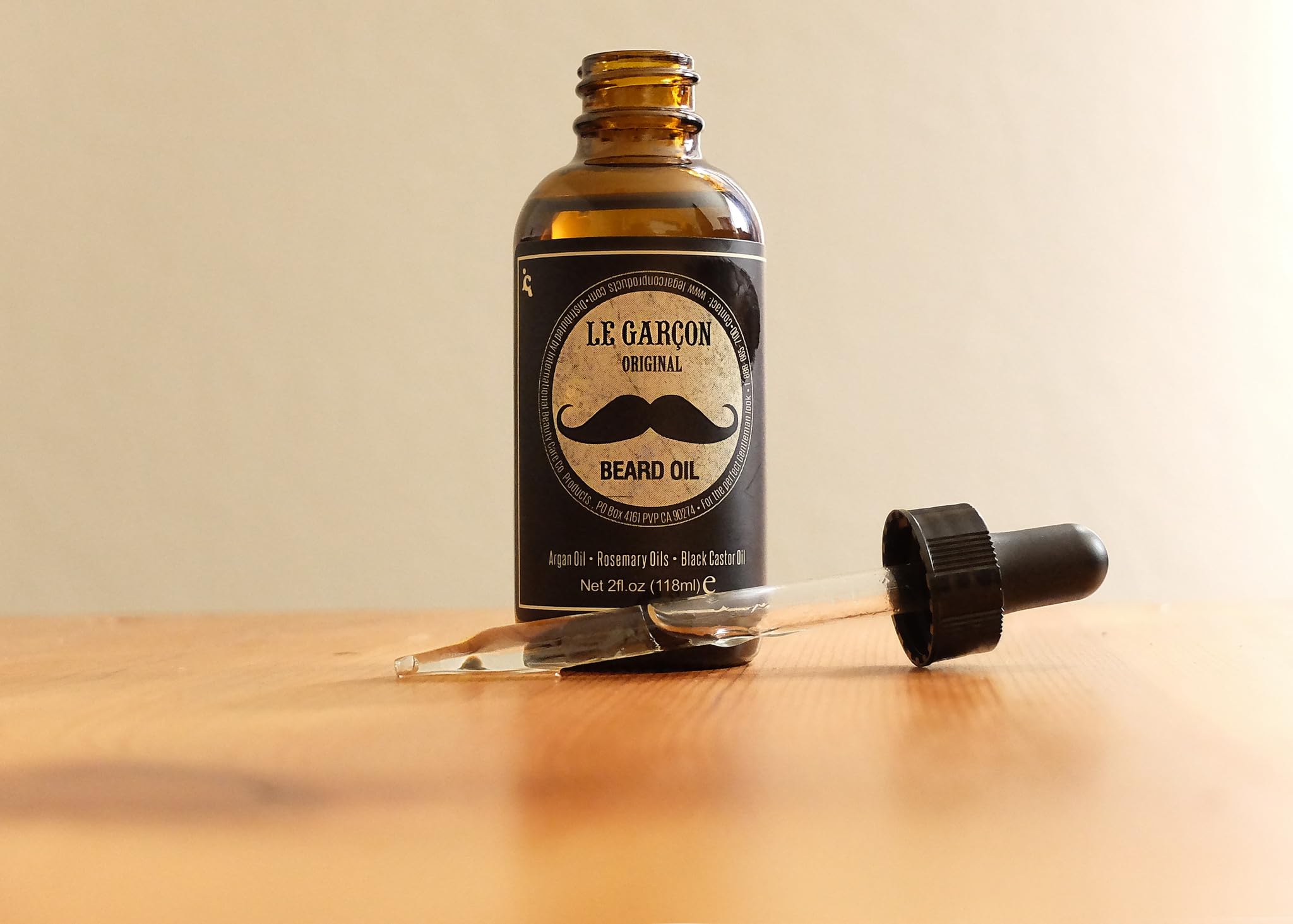 Le Garcon Beard Oil - Style Your Beard and Mustache. Brings Pleasure To Your Facial Hair Grooming. Includes Argan Oil, Rosemary Oils and Black Castor Oil For A Healthy, Tidy Beard