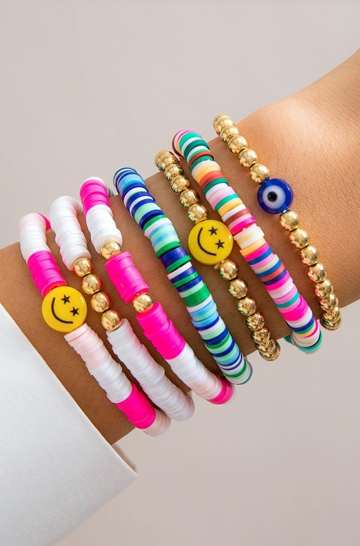 7Pcs Combo Latest Stylish Beach Surfer Bracelets Set | Colorful Preppy Heishi Bracelet | Multilayer Boho Happy Smile Heart Star Stretch Beaded Bracelets | Evil Eye Stackable Beaded Bracelets | Y2K Pearl Bracelets Set for Women Girls Teens
