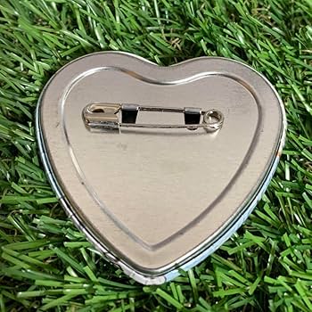 エヴァンゲリオン 綾波レイ ハート缶バッジ　バレンタイン Amazon | エヴァ 綾波 レイ 缶バッジ ハート バレンタイン