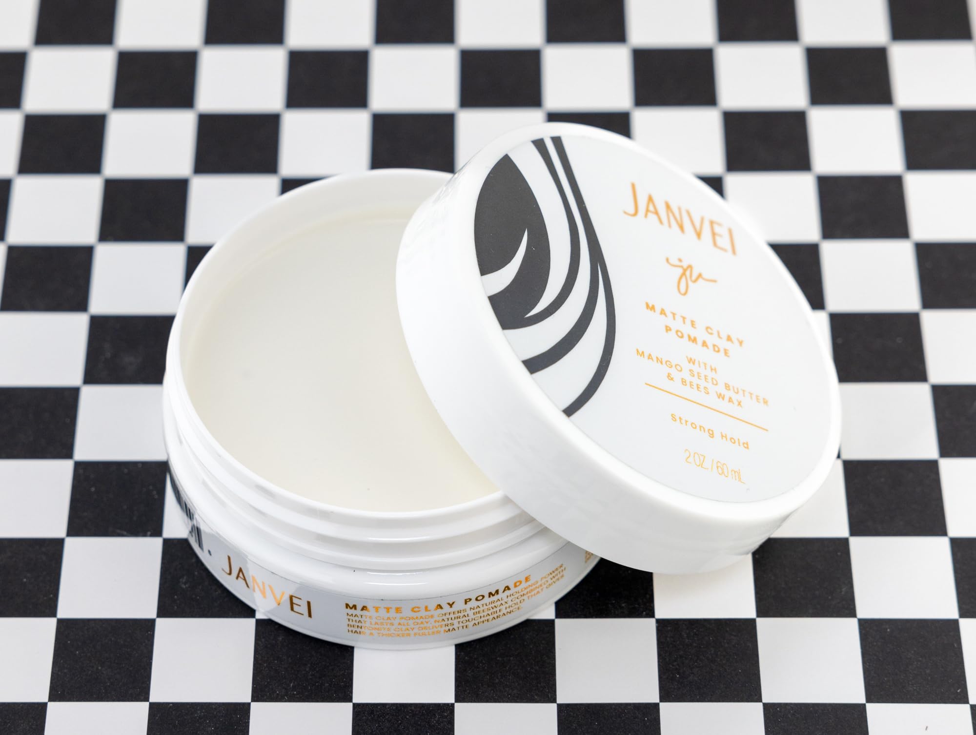 Janvei Matte Clay Pomade