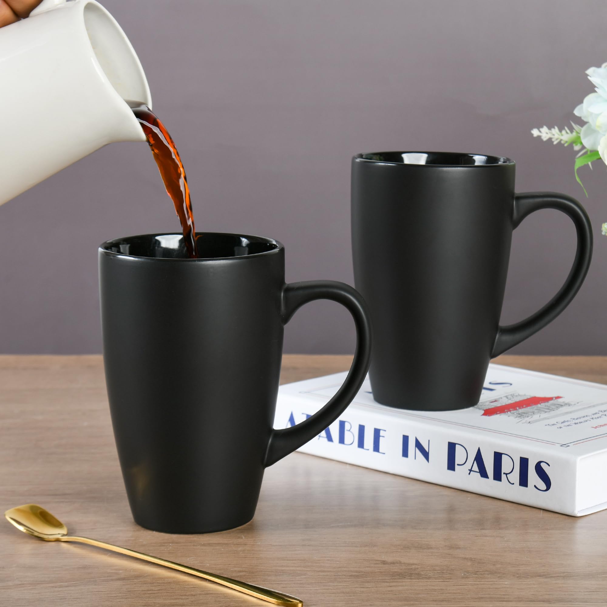 BYCNZB Juego de 4 tazas de café altas de cerámica extra grandes de 20 onzas para café, té, cacao caliente, aptas para lavavajillas y microondas (negro mate)