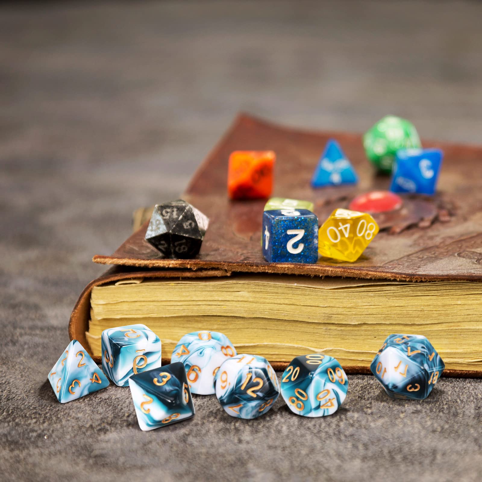 Set giochi di ruolo opachi poli 7 dadi viola (CH) audace facile lettura