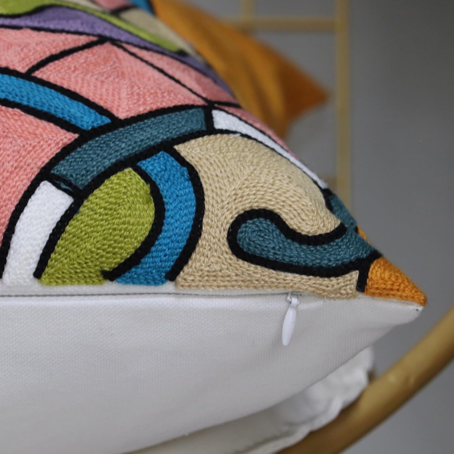 Pack of 2 Decorative Square Pillowcase Abstract Art Embroidered Throw Pillows Cover for Couch Farmhouse Patio Garden Sofa Chairs 18x18 Inch (Yellow Long Neck Cat)