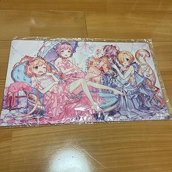 アイマス デレマス 白坂小梅 墓地メタNGですぅ 白詰草 プレイマット アイドルマスター シンデレラガールズ』墓地で優しく微笑む白坂