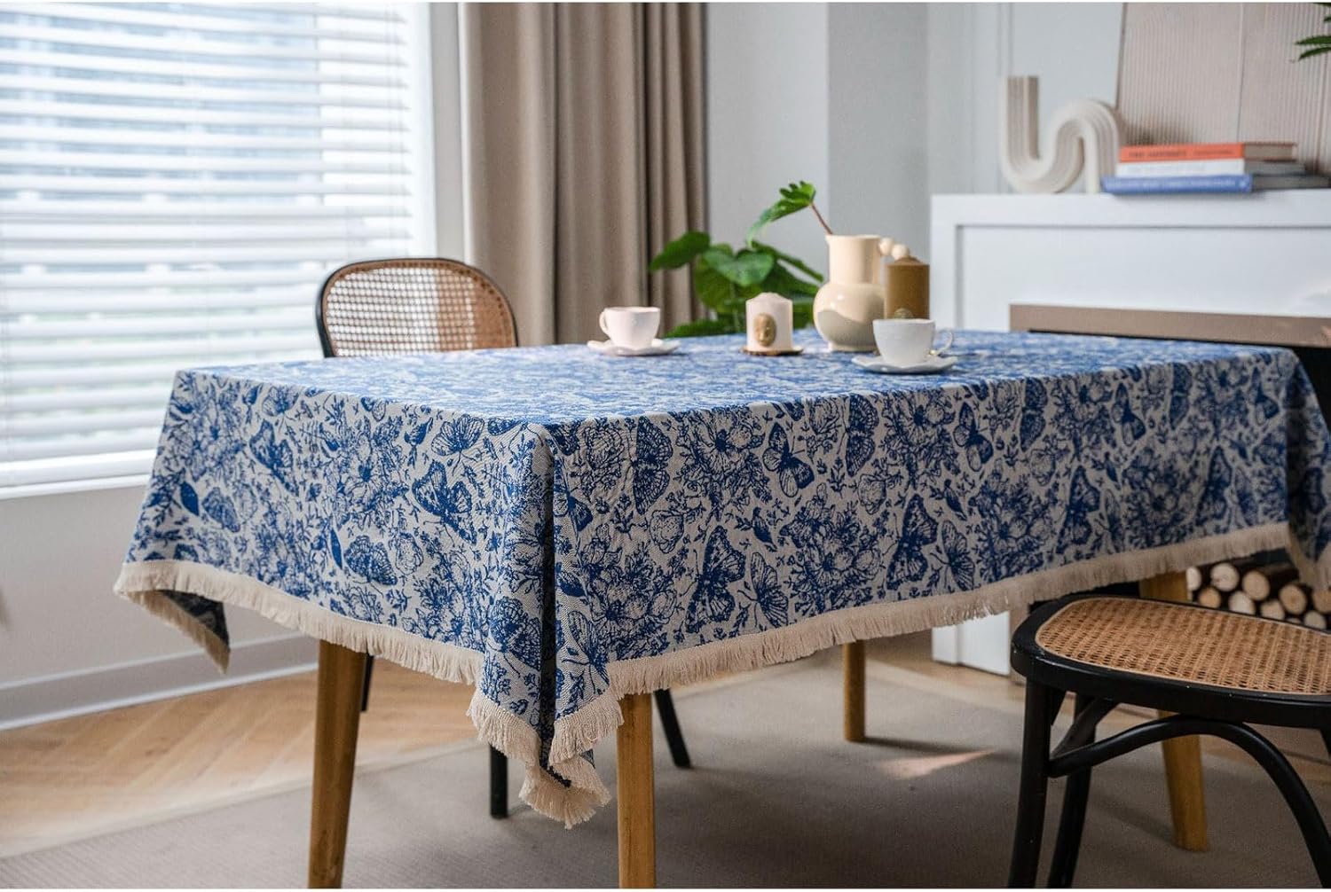 Blue Printed Tablecloth Thick Tablecloth Rectangular Coffee Table Cover Dust Cover,140 * 140cm