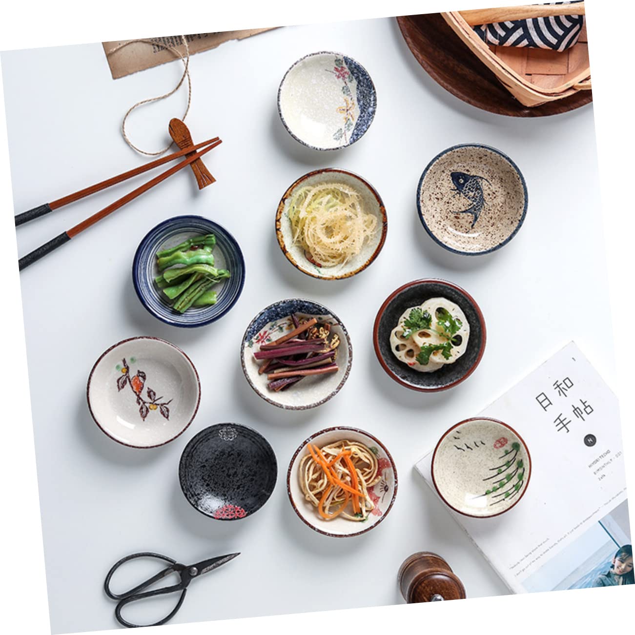 Juego de 8 Platos Pequeños de Cerámica para Aperitivos y Salsas, Multiusos y Versátiles, Ideales para Casa y Tienda de Alimentos Color Aleatorio