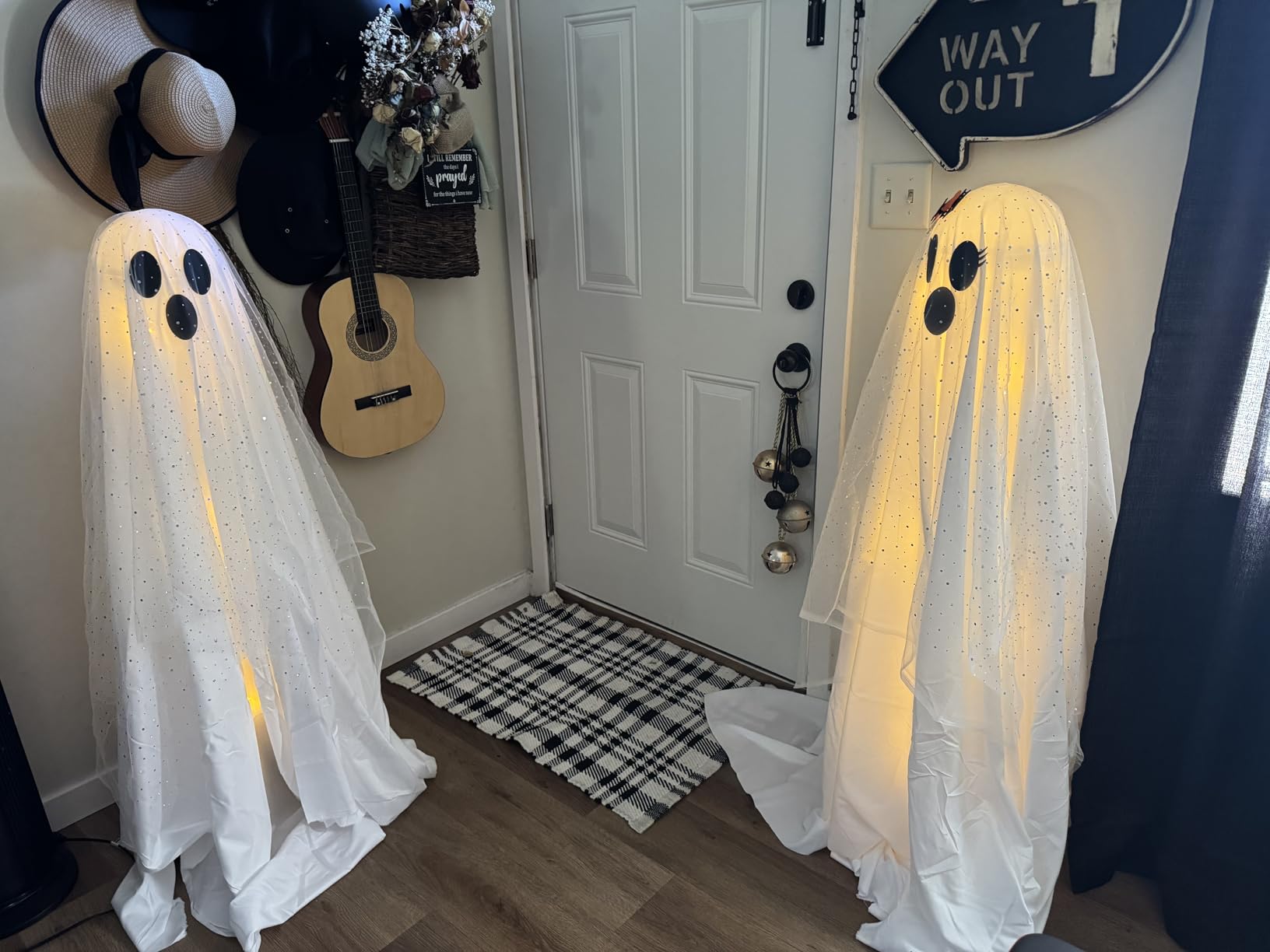 Adorable and affordable ghost set
