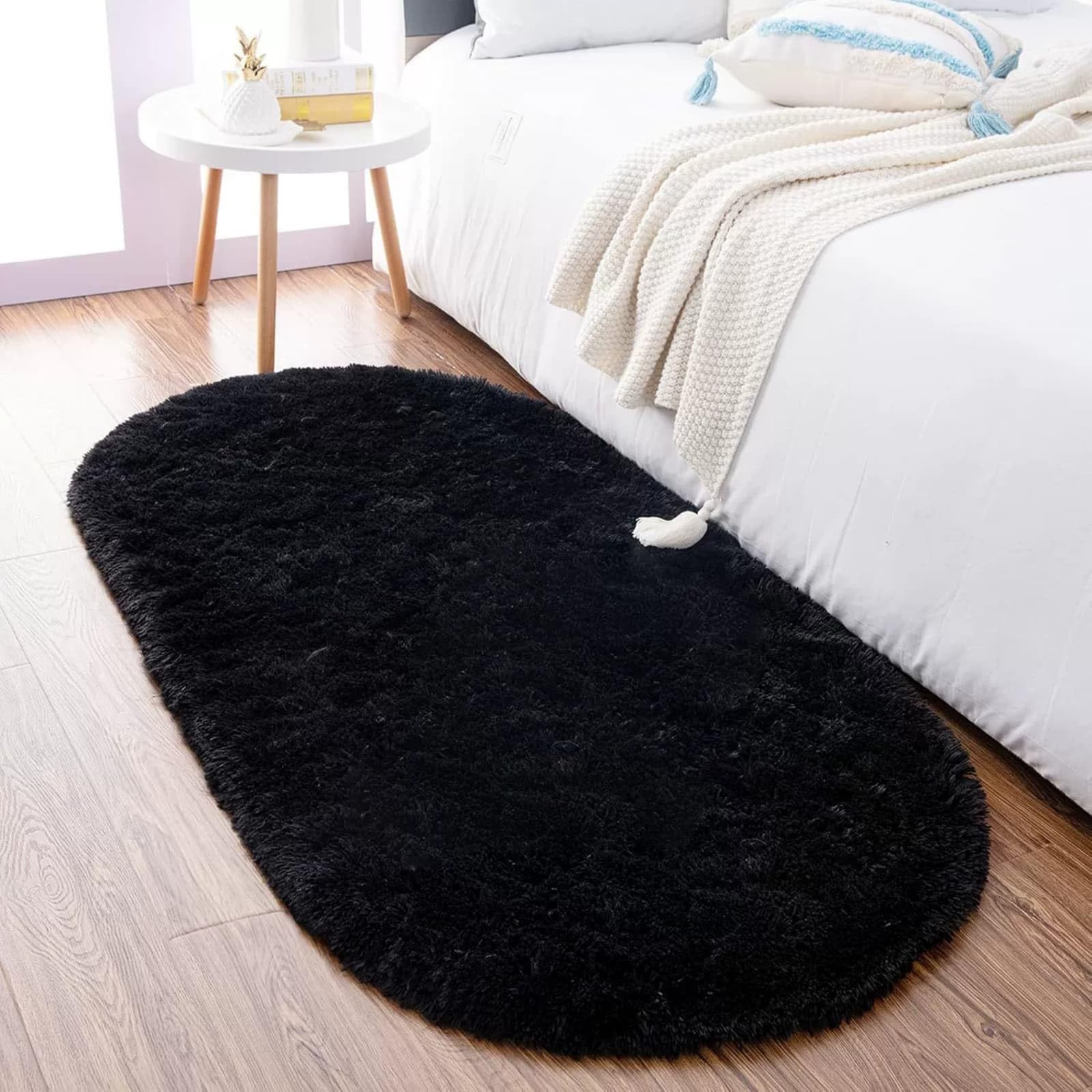 Hearda Fluffy Oval Rugs for Bedrooms, Large Shaggy Rugs for Living Room Soft Thick Pile Plush Floor Mat with Non Slip Bottom Modern Kids Carpet Play Mat for Bedside (Black,61x183cm)