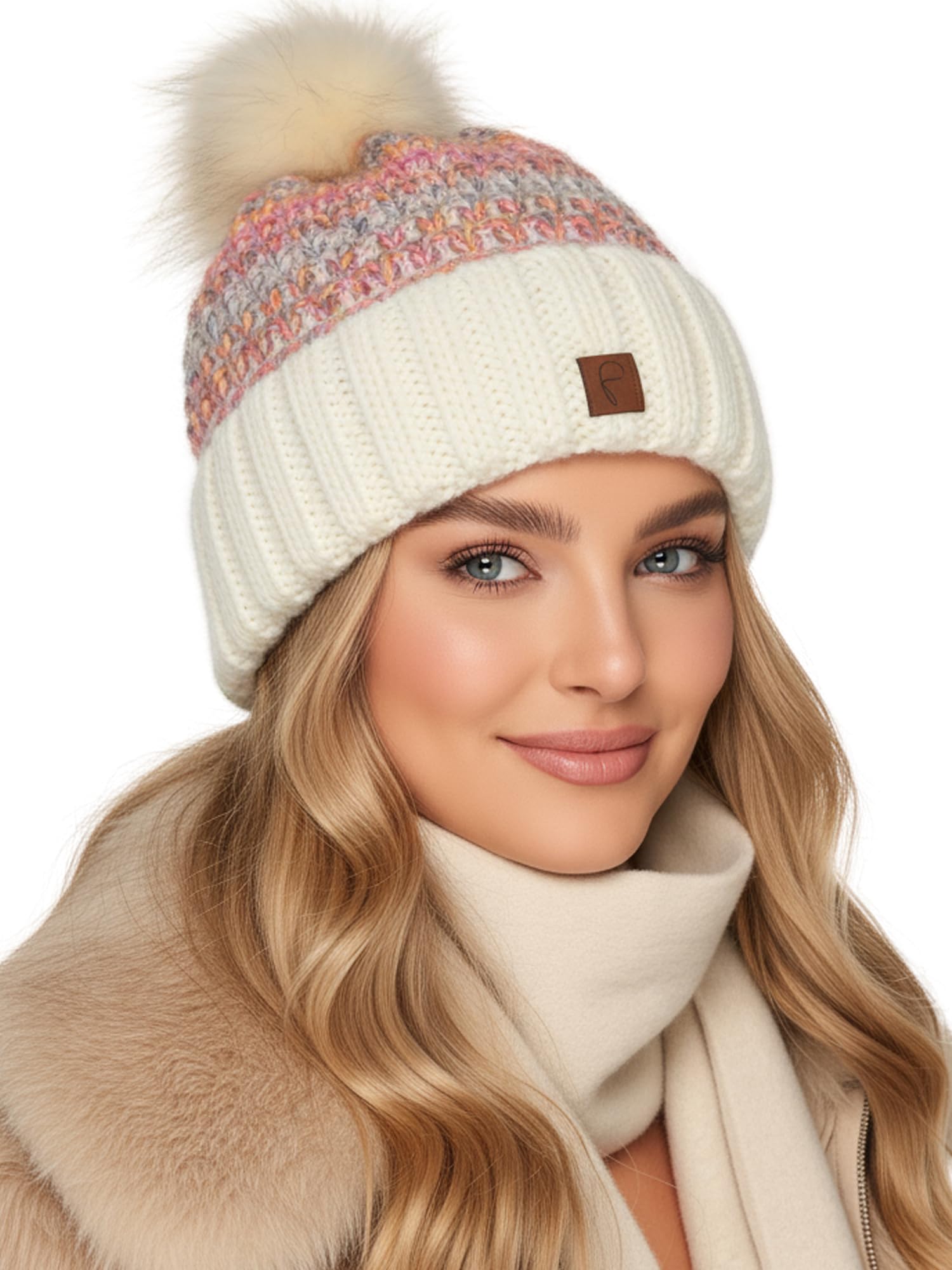 Baesics Strickmütze mit Bommel für Damen & Herren – warme Unisex Wintermütze mit Fleecefutter & Kunstfell Pompon One Size – Beanie Stil