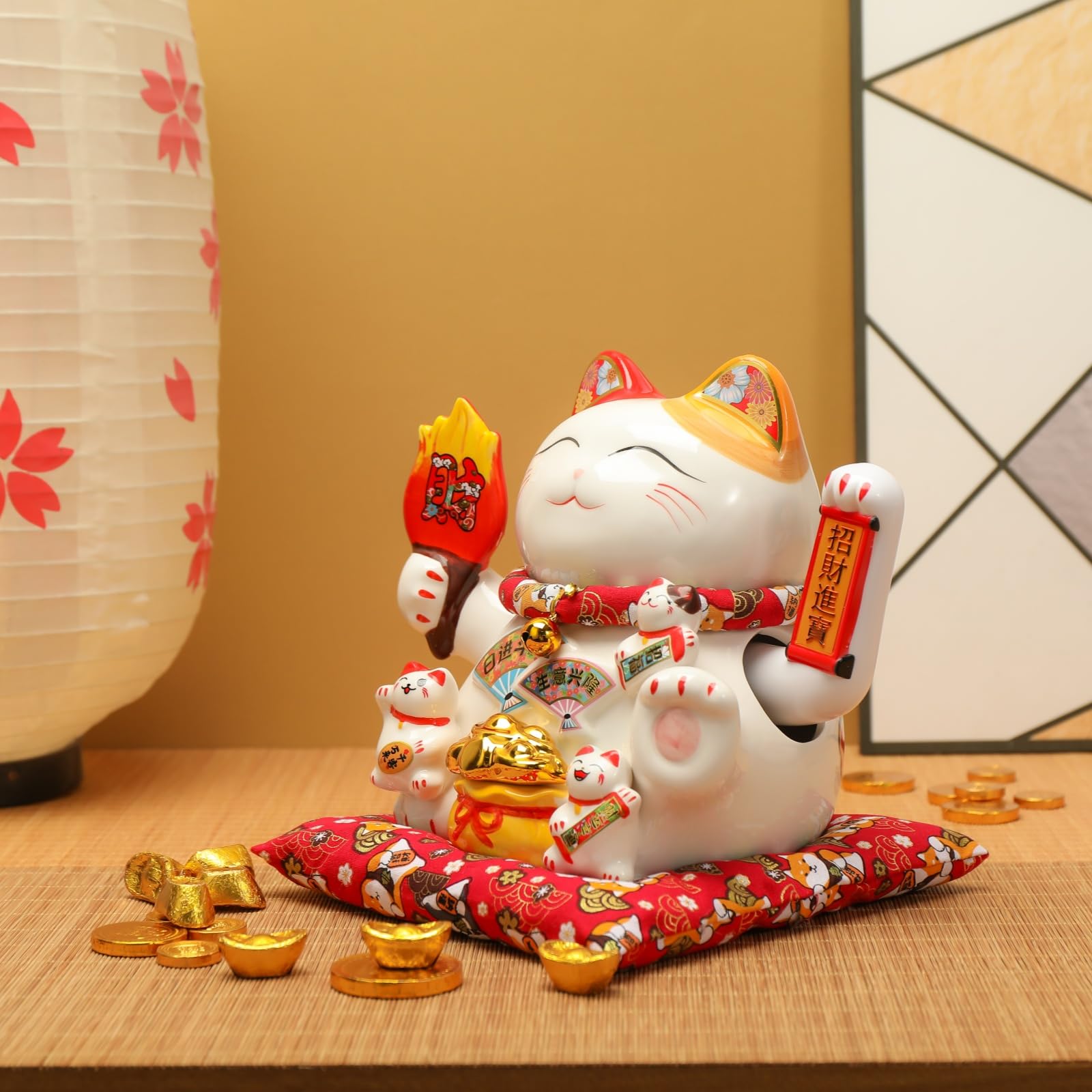 Estatua grande de gato de la suerte Maneki Neko de 9 pulgadas, gato ondulado de cerámica con lingote dorado, decoración tradicional japonesa de la fortuna, regalo blanco y rojo para