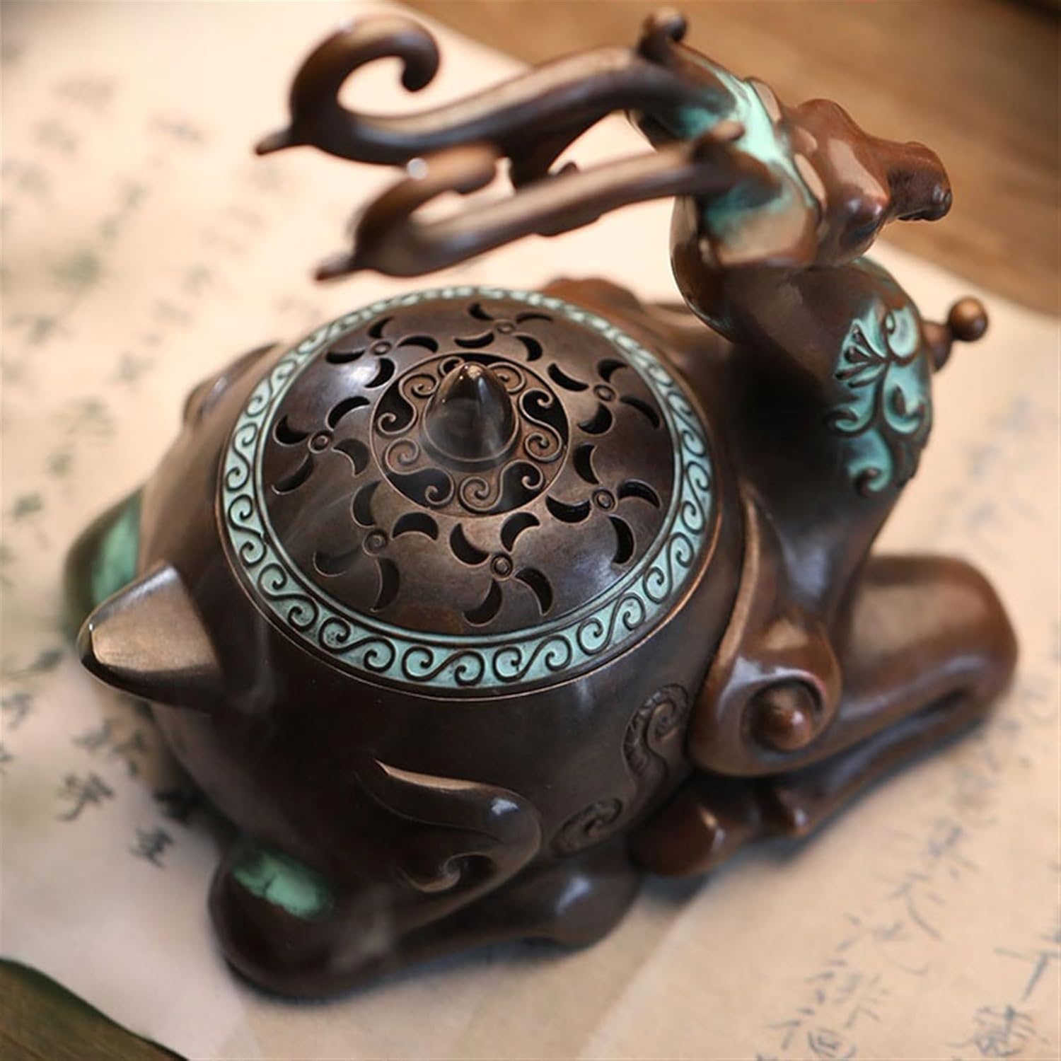 Incense Stick Holder Vintage Deer Shaped Incense Burner Decoration Interior Burner Light Luxury Copper Incense Holder Desktop Censer Decoration Incense Holder for Sticks