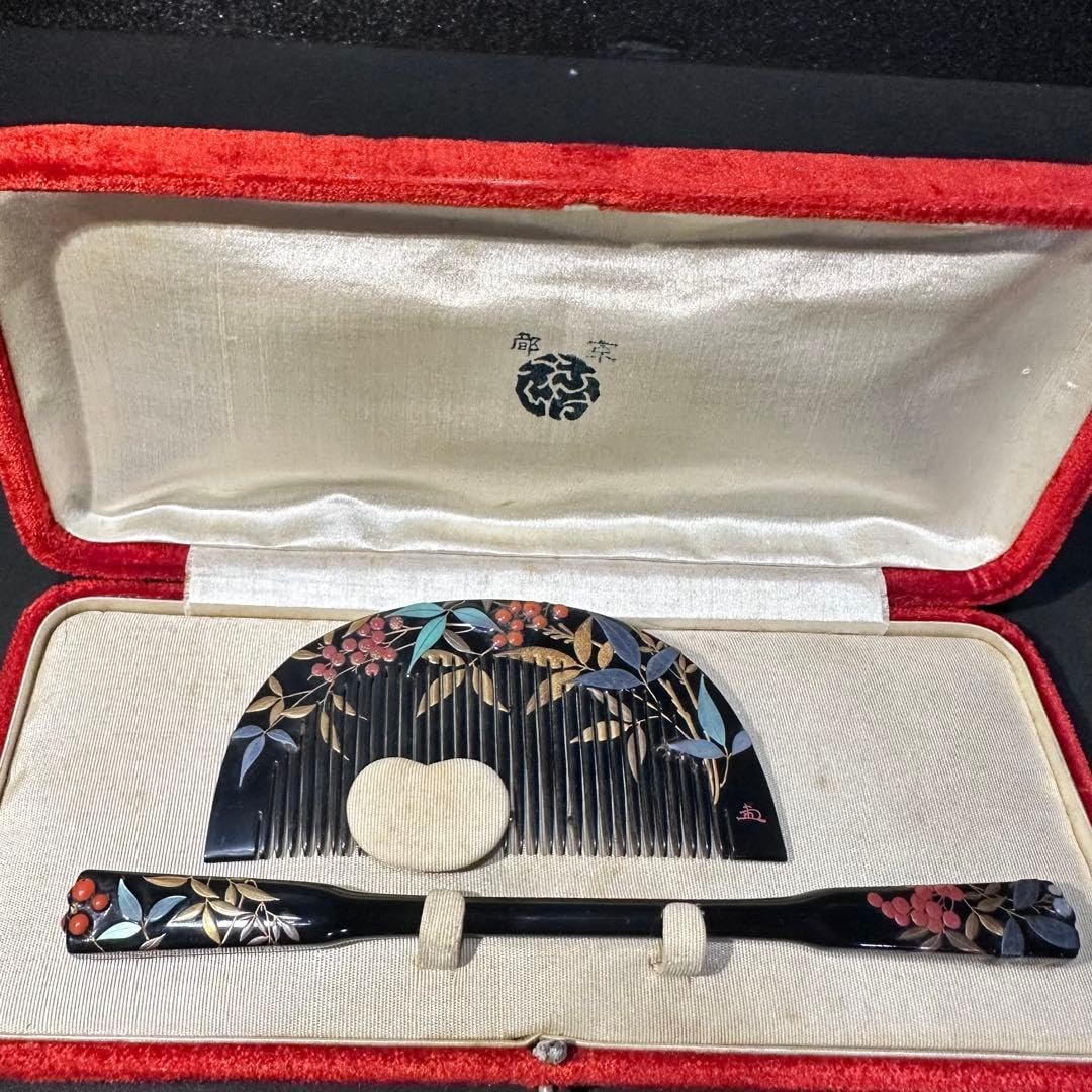 大正アンティーク　鼈甲　櫛笄　黒漆螺鈿細工　金細工髪飾り 大正アンティーク 鼈甲 櫛笄 黒漆螺鈿細工 金細工髪飾り