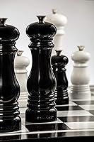 Vista 7 de Le Creuset Juego de molinillo de sal y pimienta, 20,3 cm x 6,35 cm cada uno, color negro y blanco