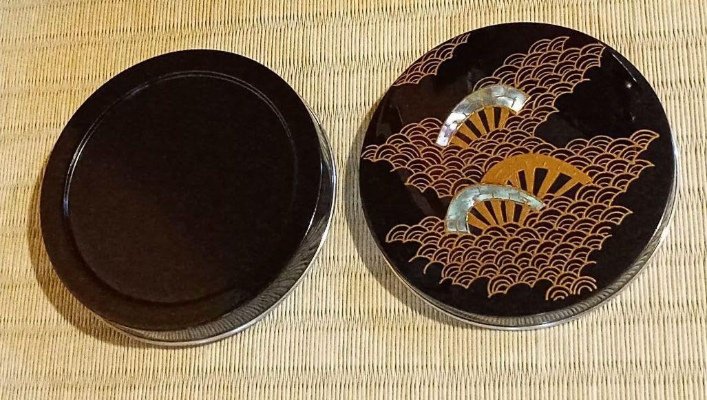 茶道具香合片輪波青貝蒔絵宗賀造共箱