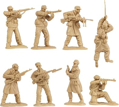 BMC Korean War Winter Battle - 24 American, North Korean, China Soldier Figures