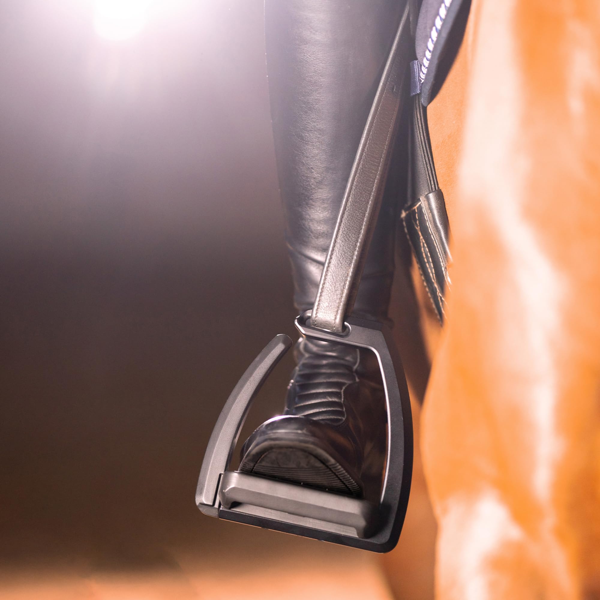 Sprenger Aero, Steigbügel schwarz eloxiert, 120 mm Trittweite, Steigbügel für Reiter, Aluminium, eloxiert, stoßabsorbierend und gelenkschonend, Reitsport Zubehör