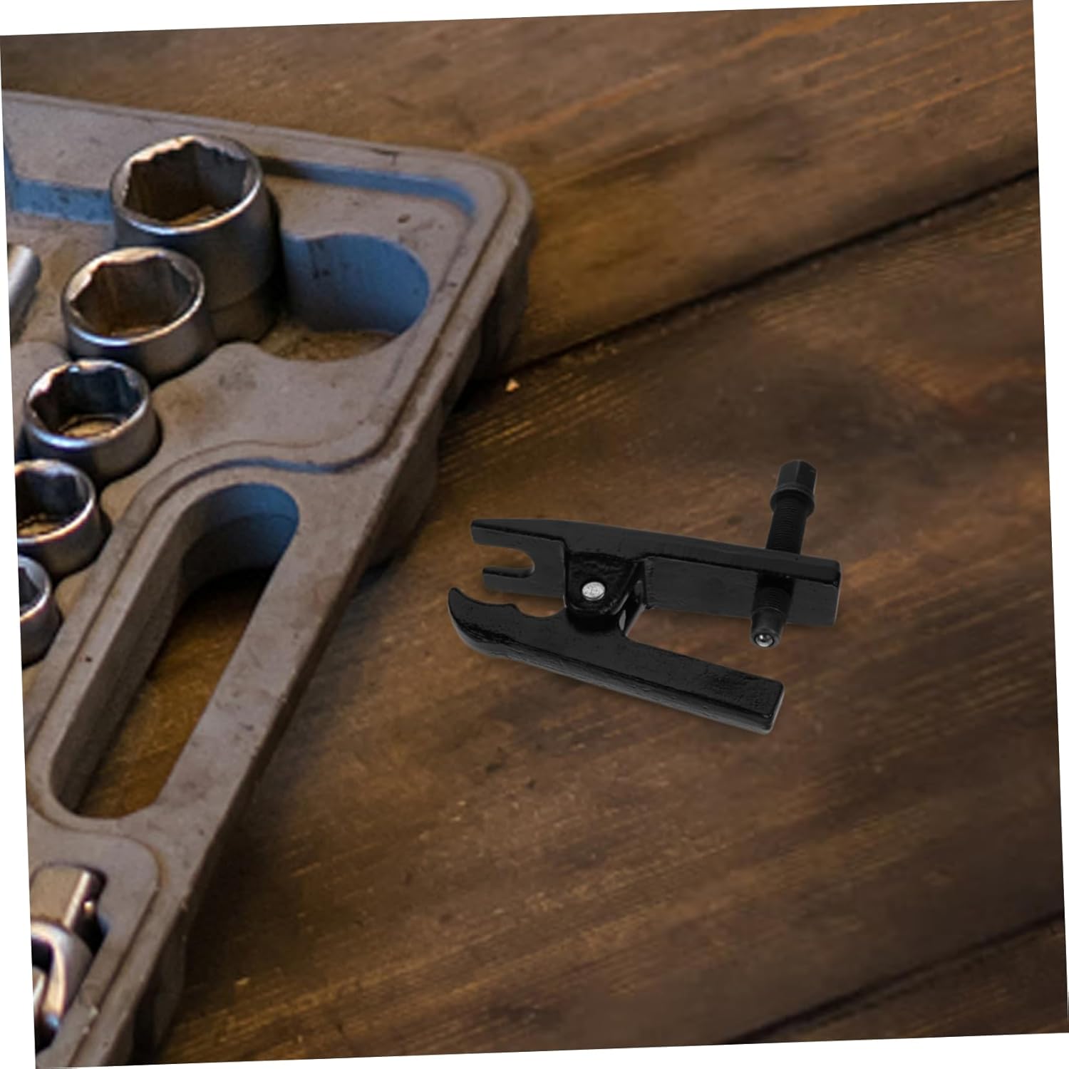 Automotive Ball Joint Puller Tool Multi Functional Vehicle Ball Joint Separator European Style Design for Efficient Car Repair Tasks Portable and User Friendly Extractor