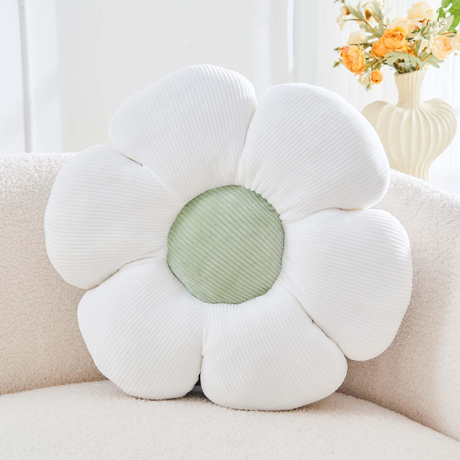 Kcvvcr White Flower Pillow, 17.7" Cute Flower Shaped Floor Pillow, Aesthetic Floral Plush Daisy Decorative Throw Pillows for Bed Sofa Couch