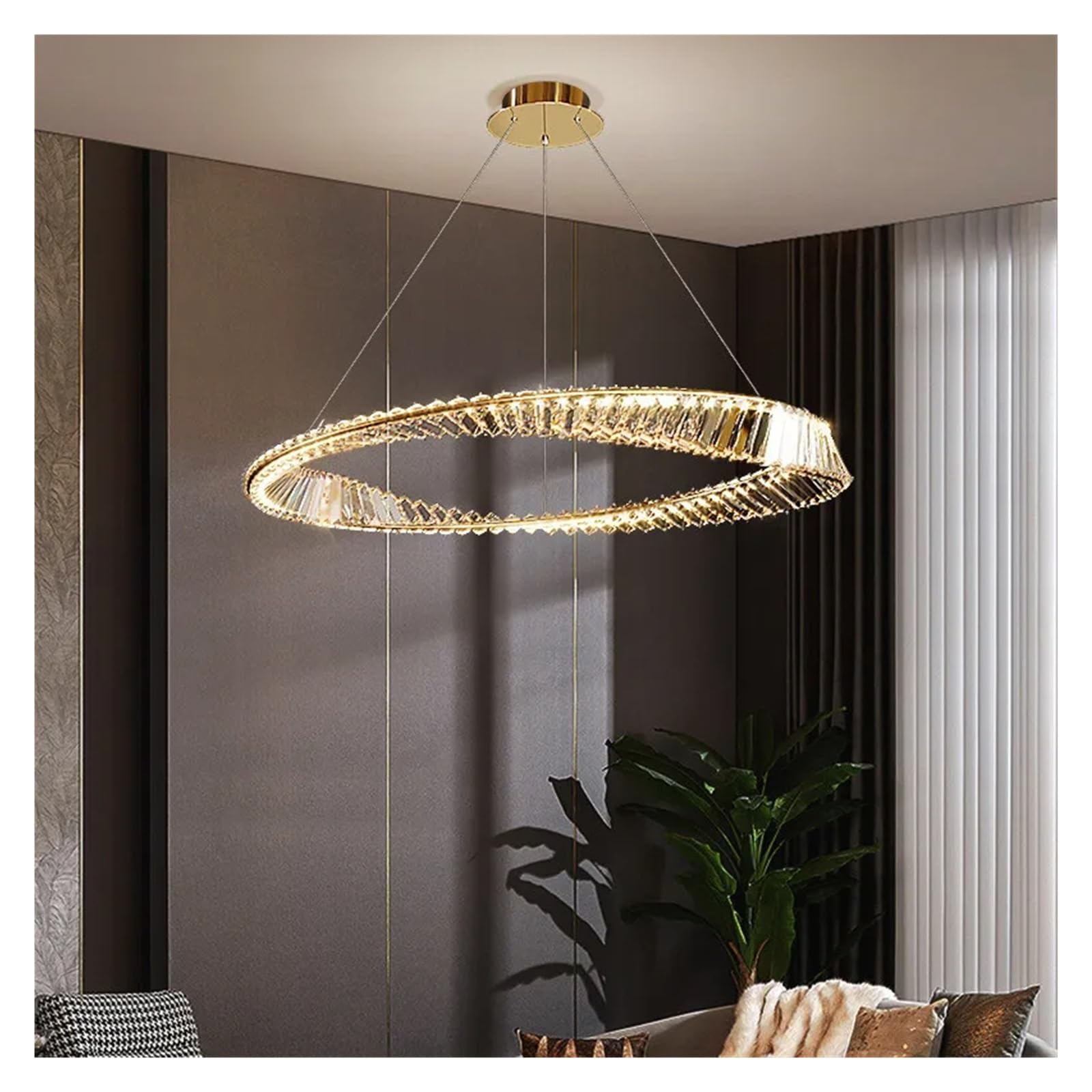 Suspension en cristal K9 d'exception et acier plaqué or design asymétrique