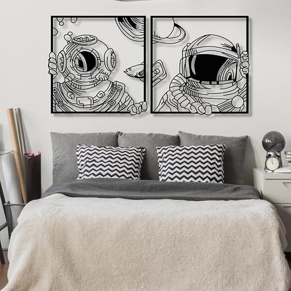 Metal Wall Decor, Astronaut Metal Wall Decor Set of 2, Large Metal Astronaut Wall Sculpture, Diver Metal Wall Art, Ocean and Space Decor, Modern Living Room Art (19.6 x 19.6 / 50 x 50 cm (for each panel), gold)