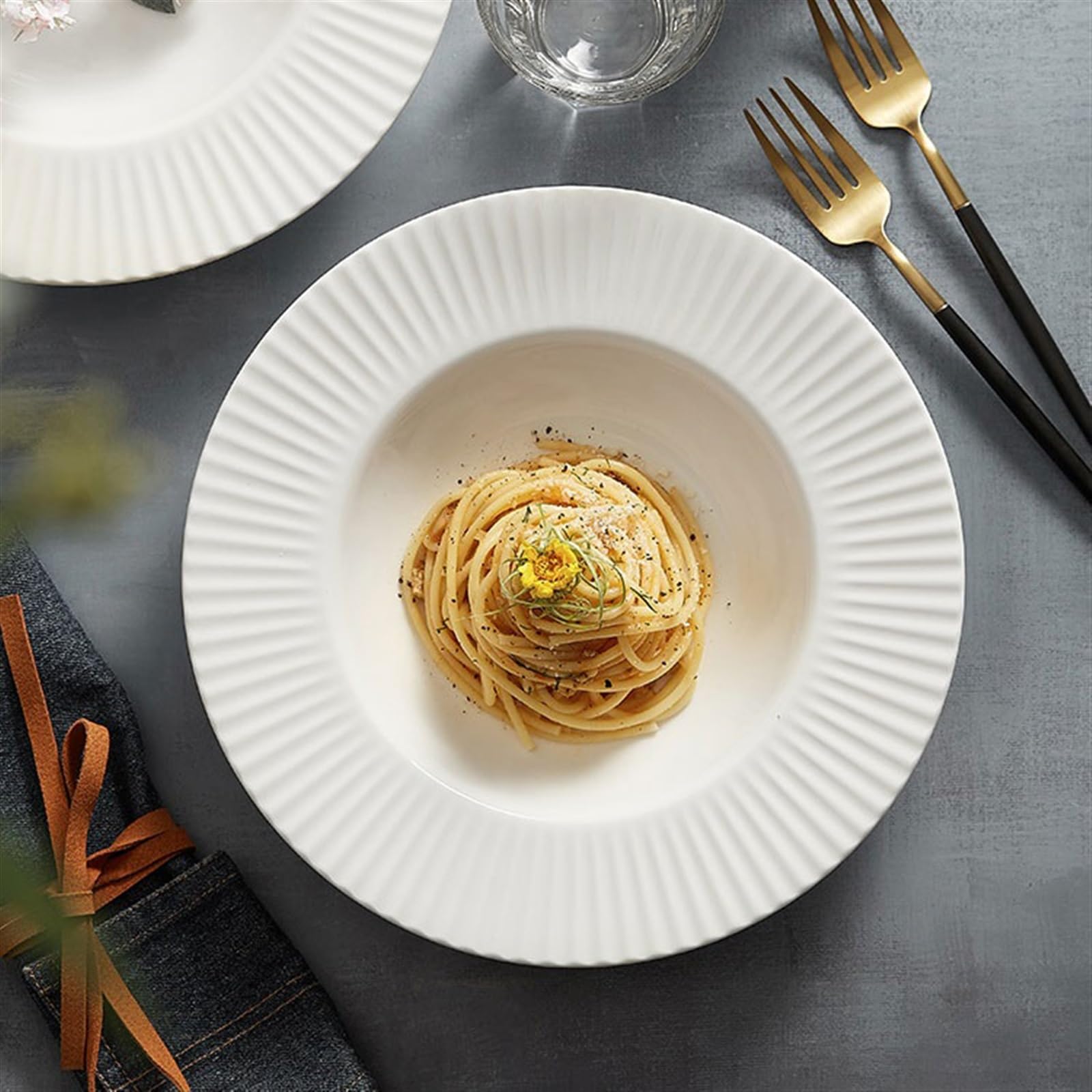 Pastaschalen Speiseteller Leichter, luxuriöser, exquisiter Frühstücksteller, Keramik, for den Haushalt, westlicher Salatteller, Hotel, personalisiertes großes Geschirr Essteller