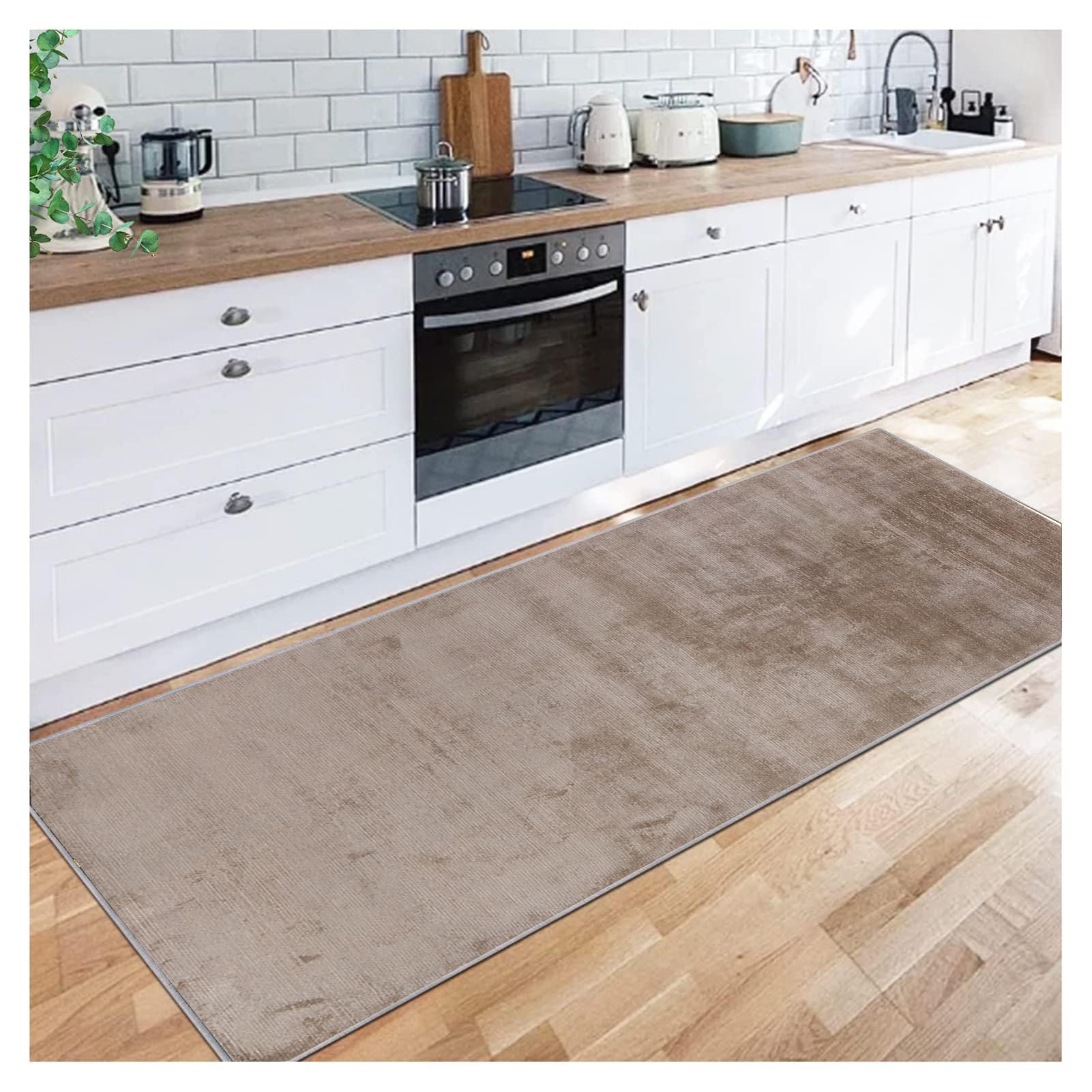 Tapis de couloir marron antidérapant pour sécuriser votre entrée vintage