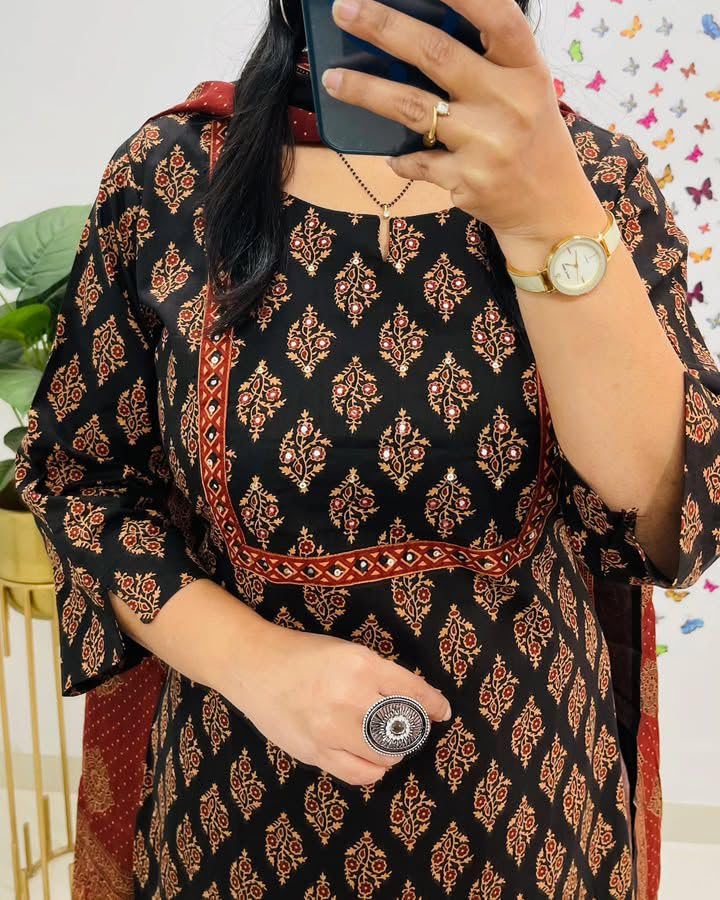 Image of Traditional Ethnic Printed Kurta Palazzo Set with Contrast Dupatta, 3 /4 Sleeves