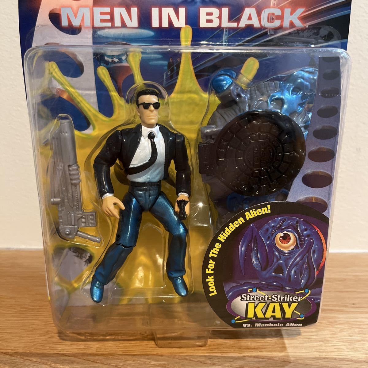 Amazon | MIB/MEN IN BLACK【Street Striker KAY】フィギュア メンイン