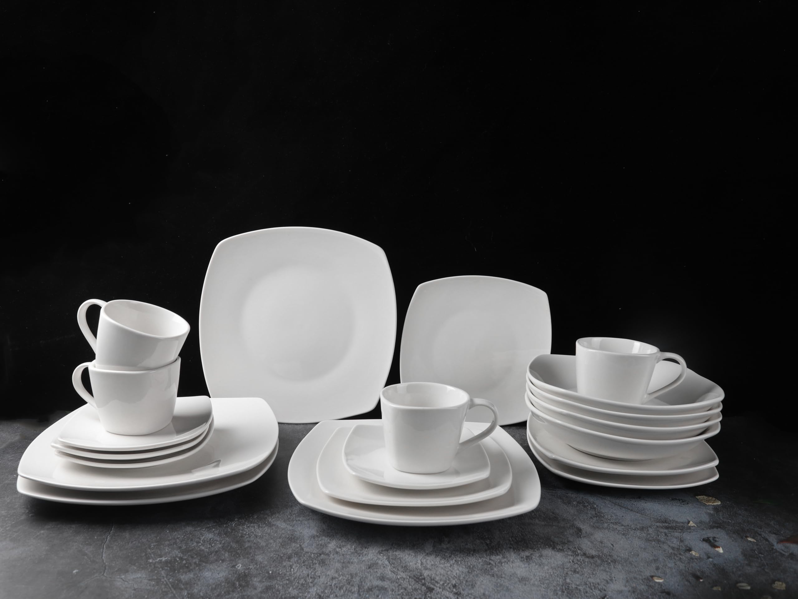 ECHTWERK 20-teiliges Kombiservice "Classic" Modern-Design, Elegantes weißes Geschirrset aus Porzellan mit 4 x Speiseteller, 4 x Beilagenteller, 4 x Suppenteller, 4 x Teetassen, 4 x Untertassen