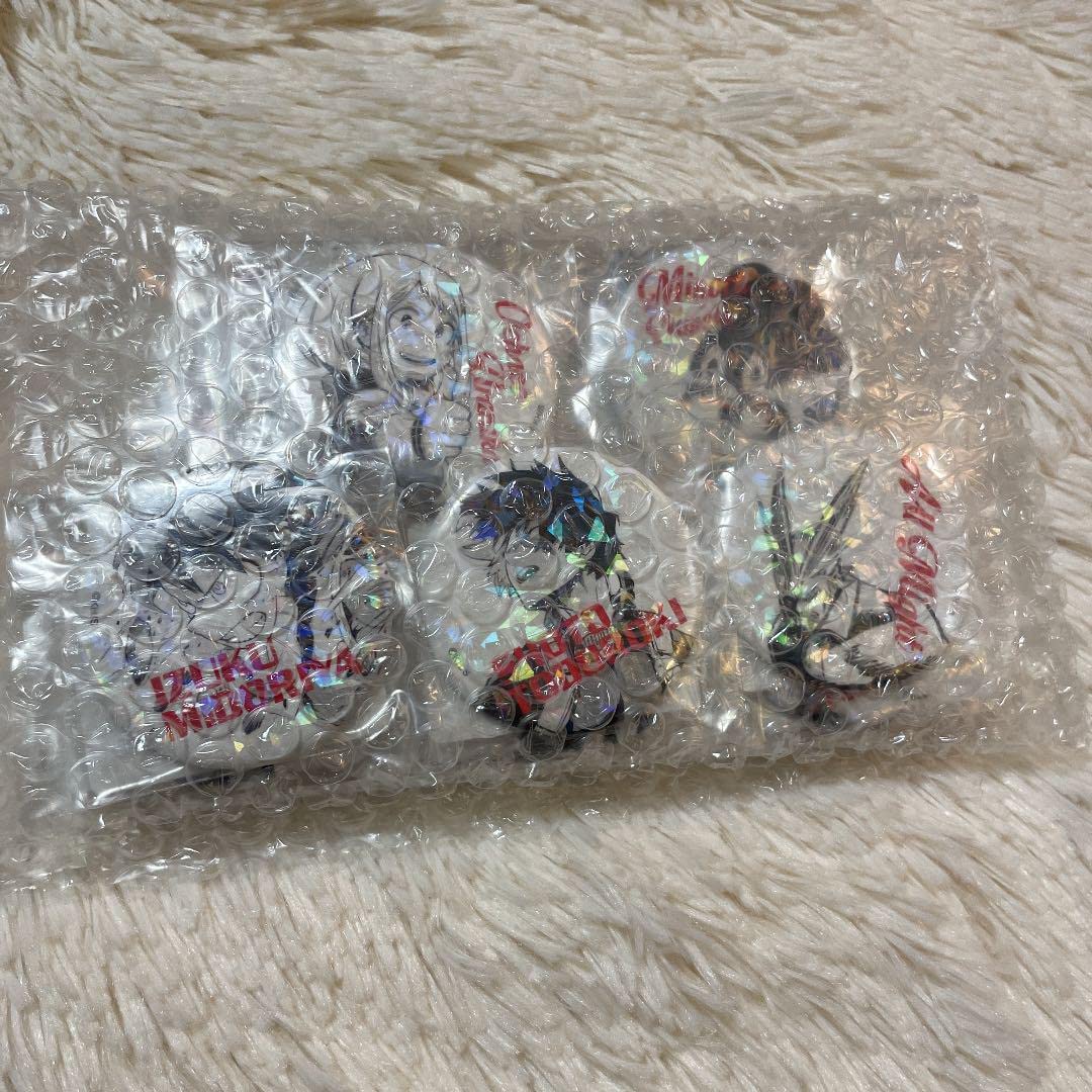 ヒロアカ 受注生産 缶バッジ 19種 ホロ Amazon.co.jp: ヒロアカ 受注生産 缶バッジ 19種 ホロ : おもちゃ