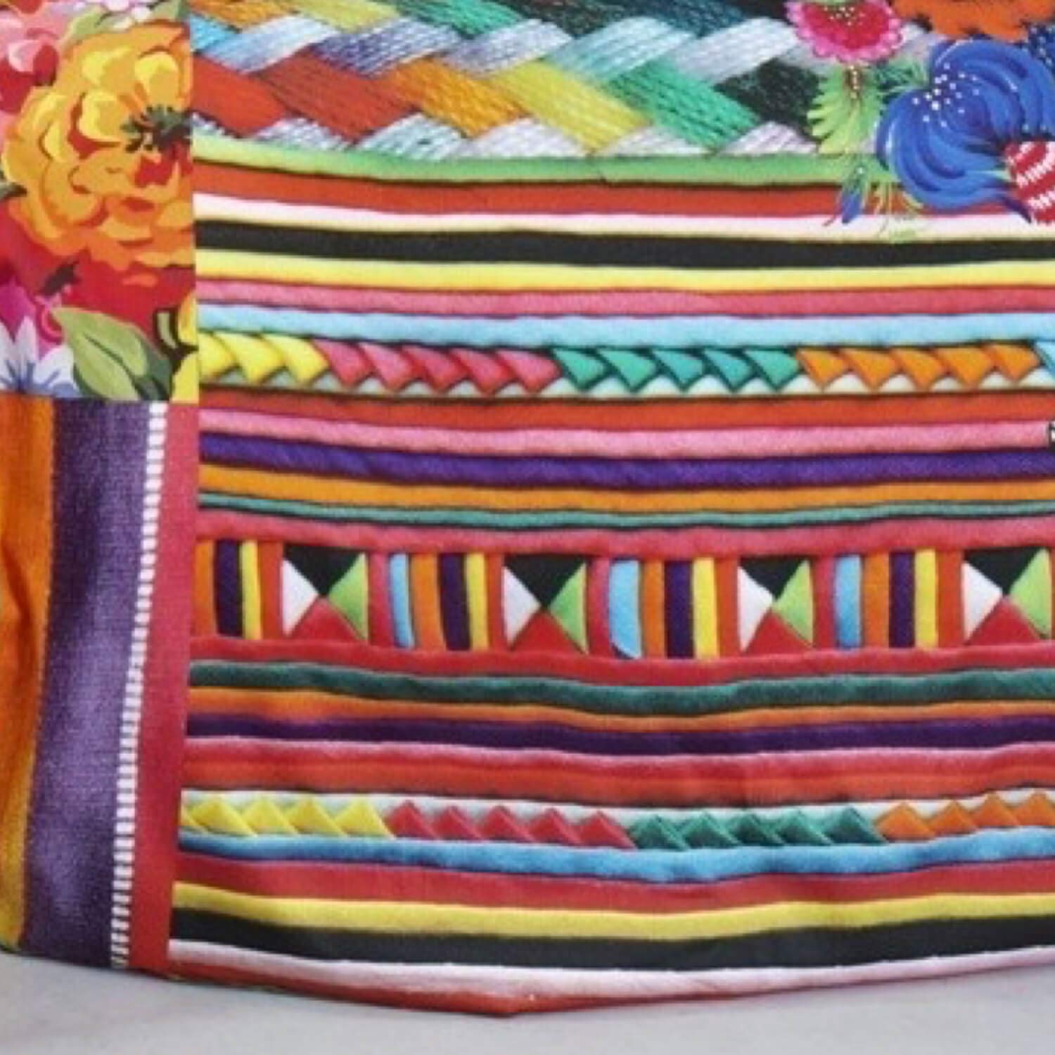 ESSENZA Bettwäsche Noida Satin Wendebettwäsche aus 100% Baumwolle mit Patchwork Blumenmuster und Digitaldruck, Bunt, 135 x 200 cm