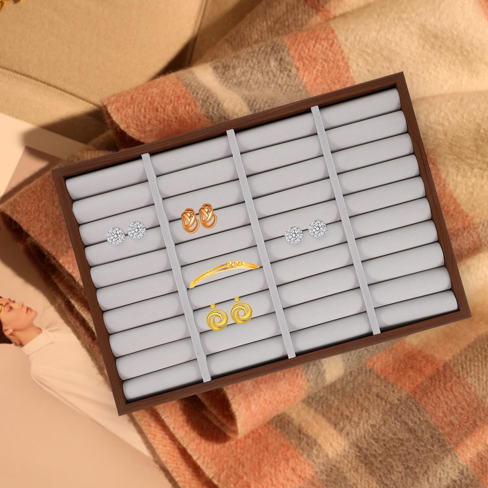 NUOBESTY Holz Schmucktablett Armbandhalter Ringablage aus Schwarzem Walnussholz Schmuckorganizer für Ohrringe und Ringe Reise Schmuckschale für Präsentation und Aufbewahrung