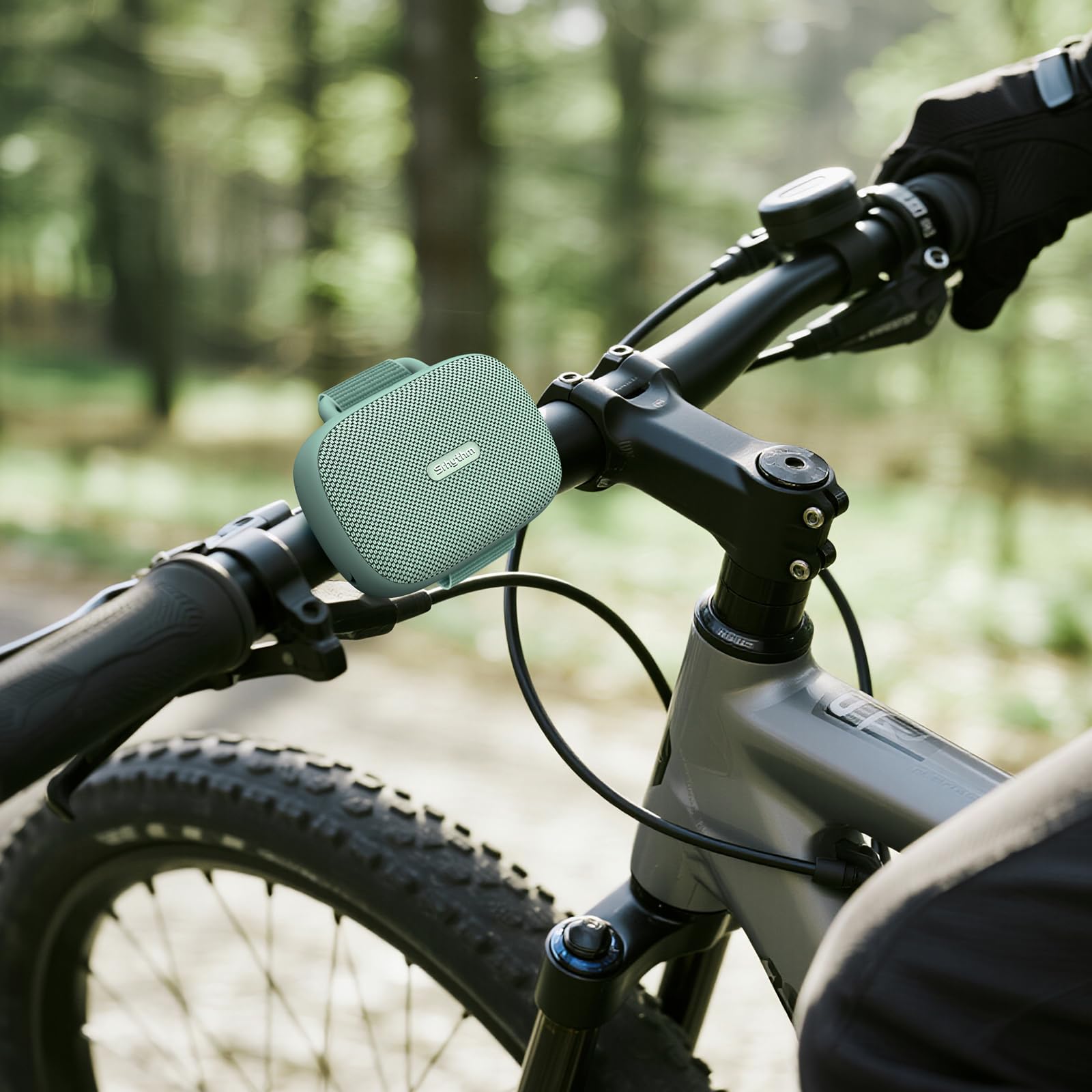 Srhythm Altavoz Inalámbrico Portátil K1 con App, 6 Modos de Ecualización Personalizables,Bluetooth 6.0,Resistencia al Agua IPX7,20Horas de Reproducción Altavoz Compacto Ideal para Deportistas