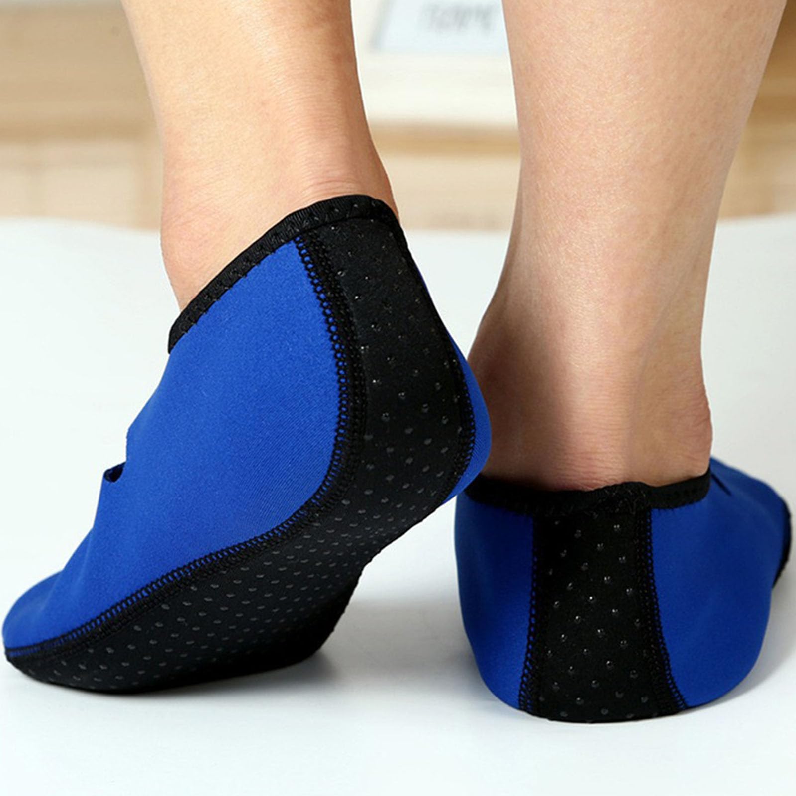 1. Calcetines de natación de secado rápido para hombres y mujeres, suela reforzada antideslizante, esnórquel, playa, surf, actividades acuáticas, calzado de natación antideslizante, calzado de playa