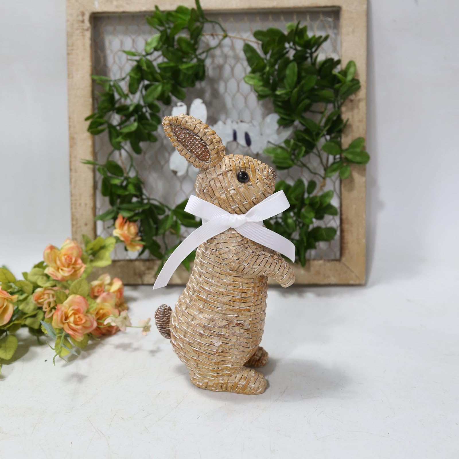 Rattan-Kaninchen-Schleife, Kunstharz-Ornamente für Zuhause, Hof, Rasen, Tischplatte und Osterdekoration, um die Osteratmosphäre zu verbessern, bevorzugte Ostergeschenke (20,6 cm braune