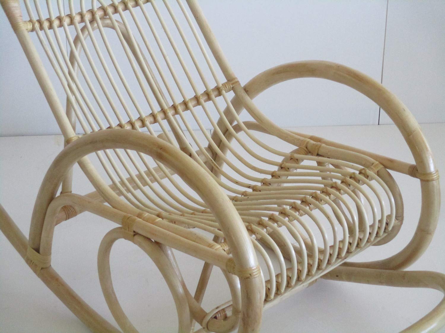 Sedia Poltrona a Dondolo in Rattan Vimini Naturale 62x130x100 cm