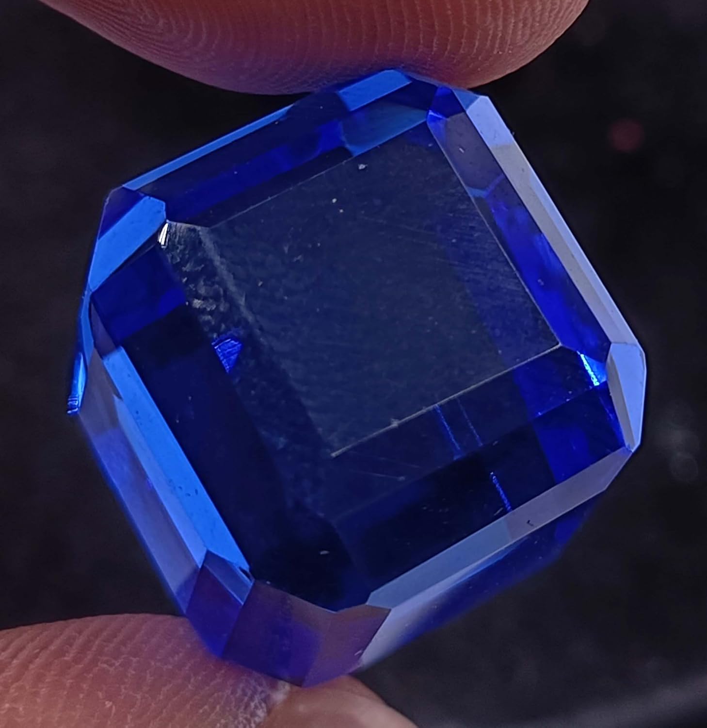 Globalgems 35 Carat Blue Sapphire Certified Loose Gemstone faceted Cube Stone from Gemstone