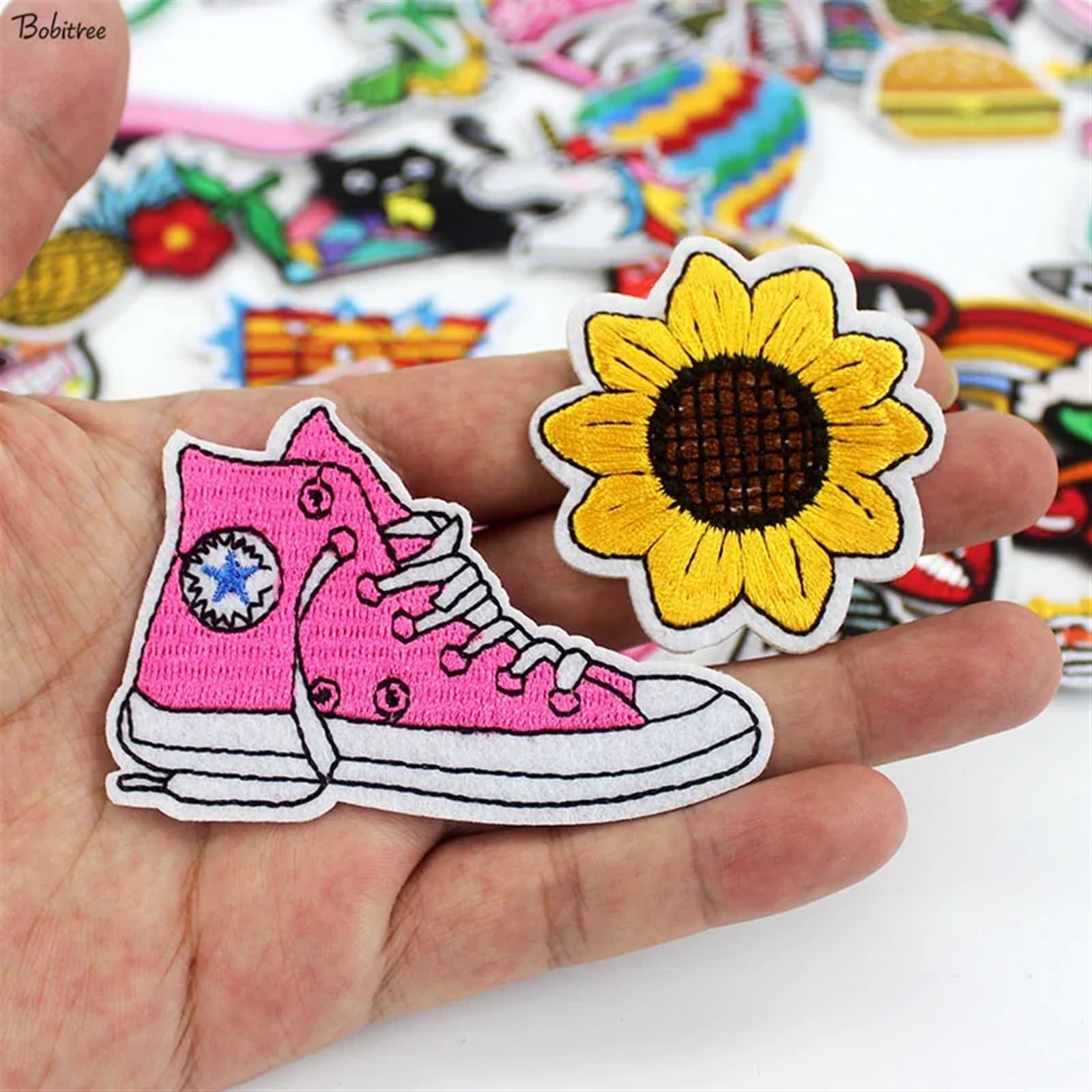 Toppa 50 Toppe in Stoffa Mista Ricami Carini termoadesivi su Badge for Bambini Ragazze Applique Fai da Te for Giacche Borse Adesivi Patchwork